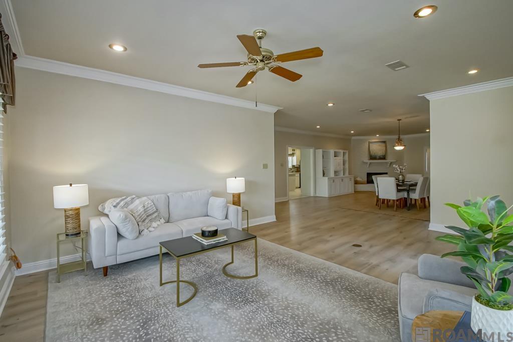 1007 Oak Hills Pkwy, Baton Rouge, LA, 70810