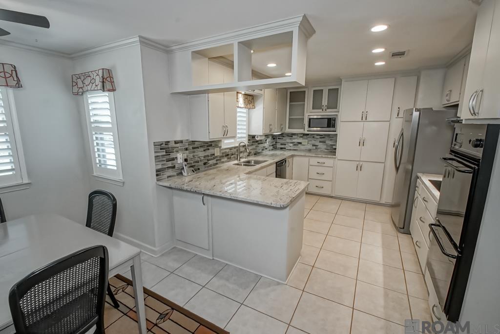 1007 Oak Hills Pkwy, Baton Rouge, LA, 70810