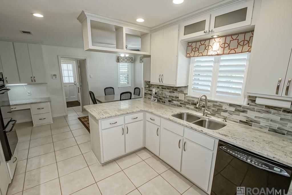 1007 Oak Hills Pkwy, Baton Rouge, LA, 70810