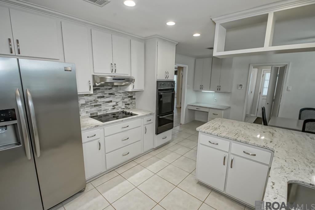 1007 Oak Hills Pkwy, Baton Rouge, LA, 70810