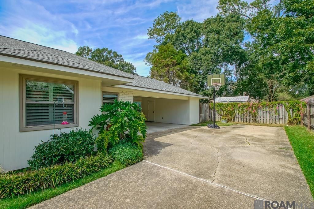 1007 Oak Hills Pkwy, Baton Rouge, LA, 70810