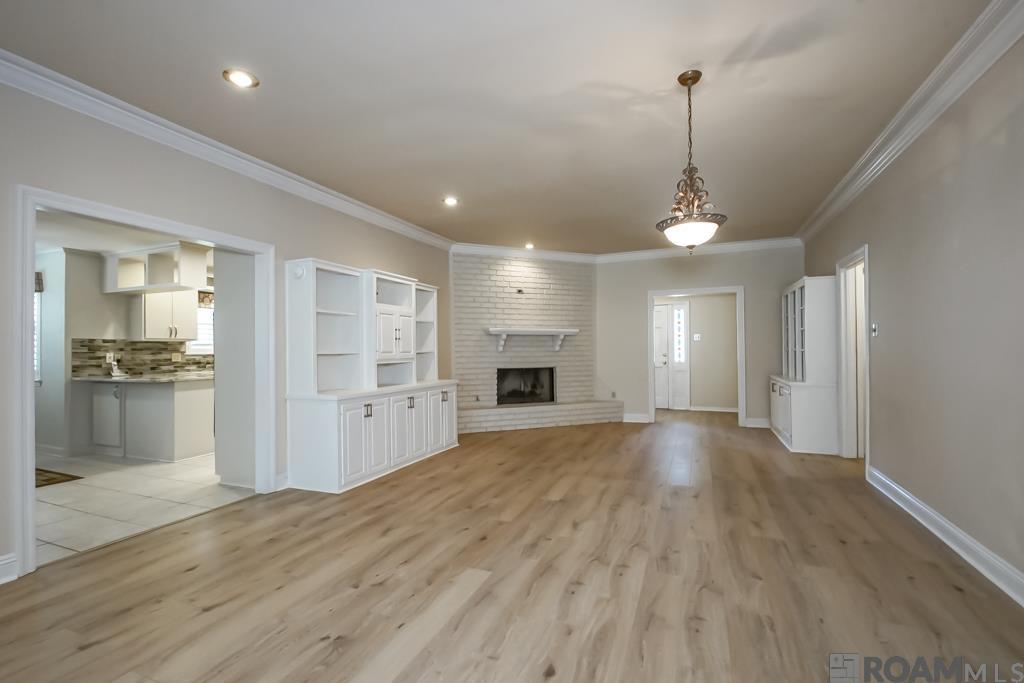 1007 Oak Hills Pkwy, Baton Rouge, LA, 70810