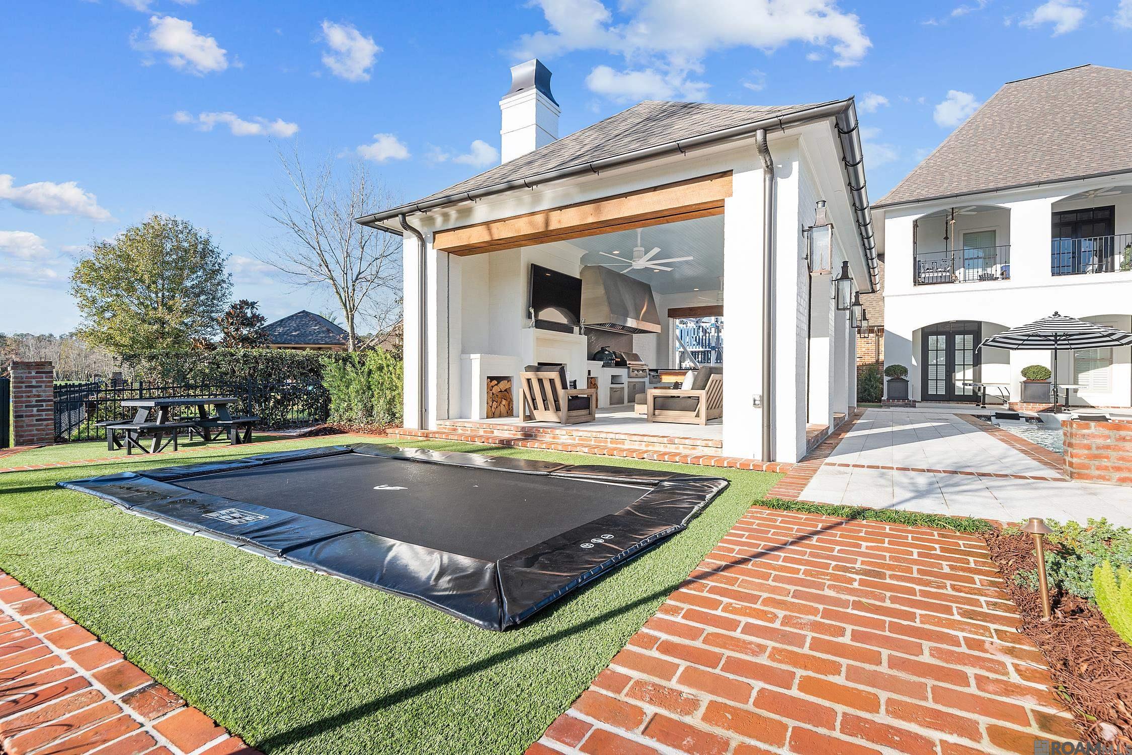 25820 Carnoustie Way, Denham Springs, LA, 70726