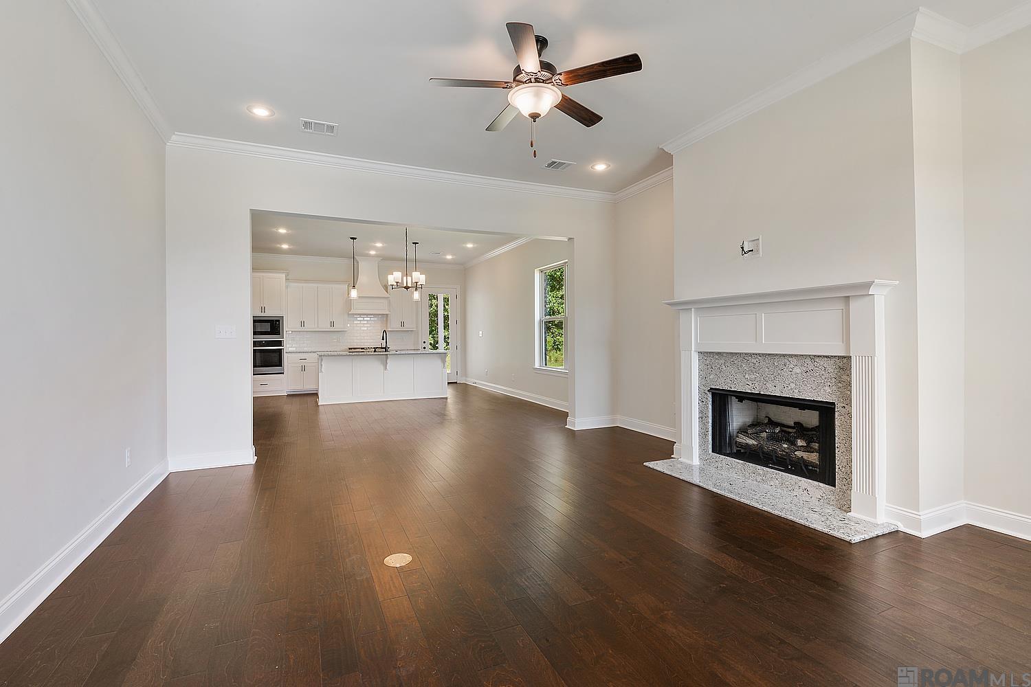 10435 Highpoint Dr, Denham Springs, LA, 70706