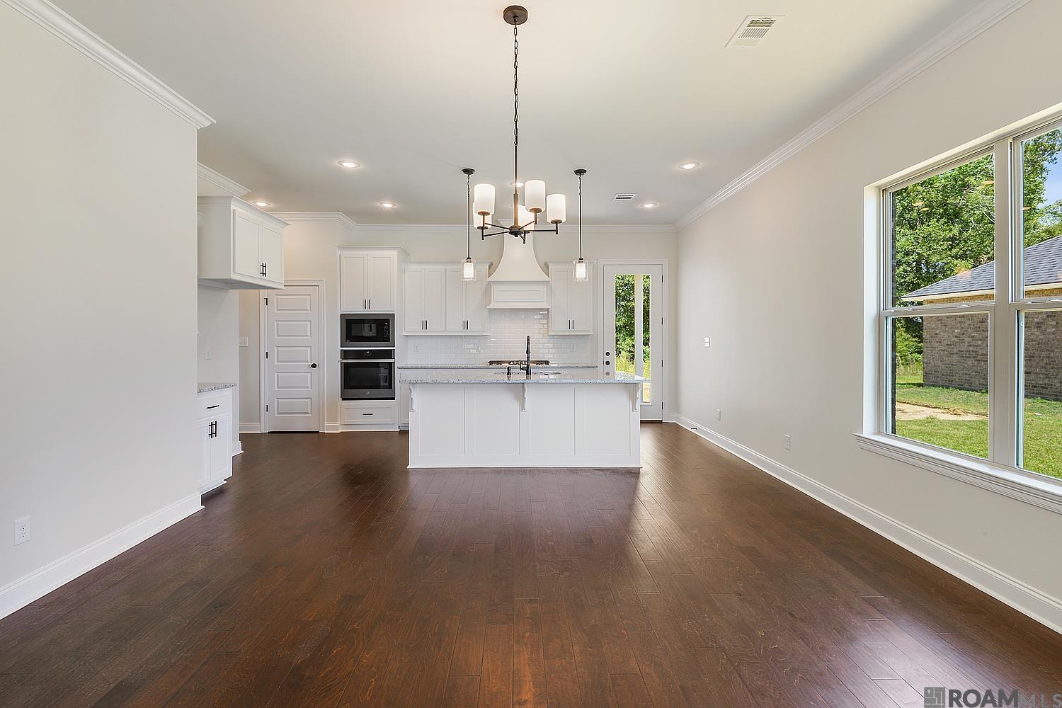 10435 Highpoint Dr, Denham Springs, LA, 70706