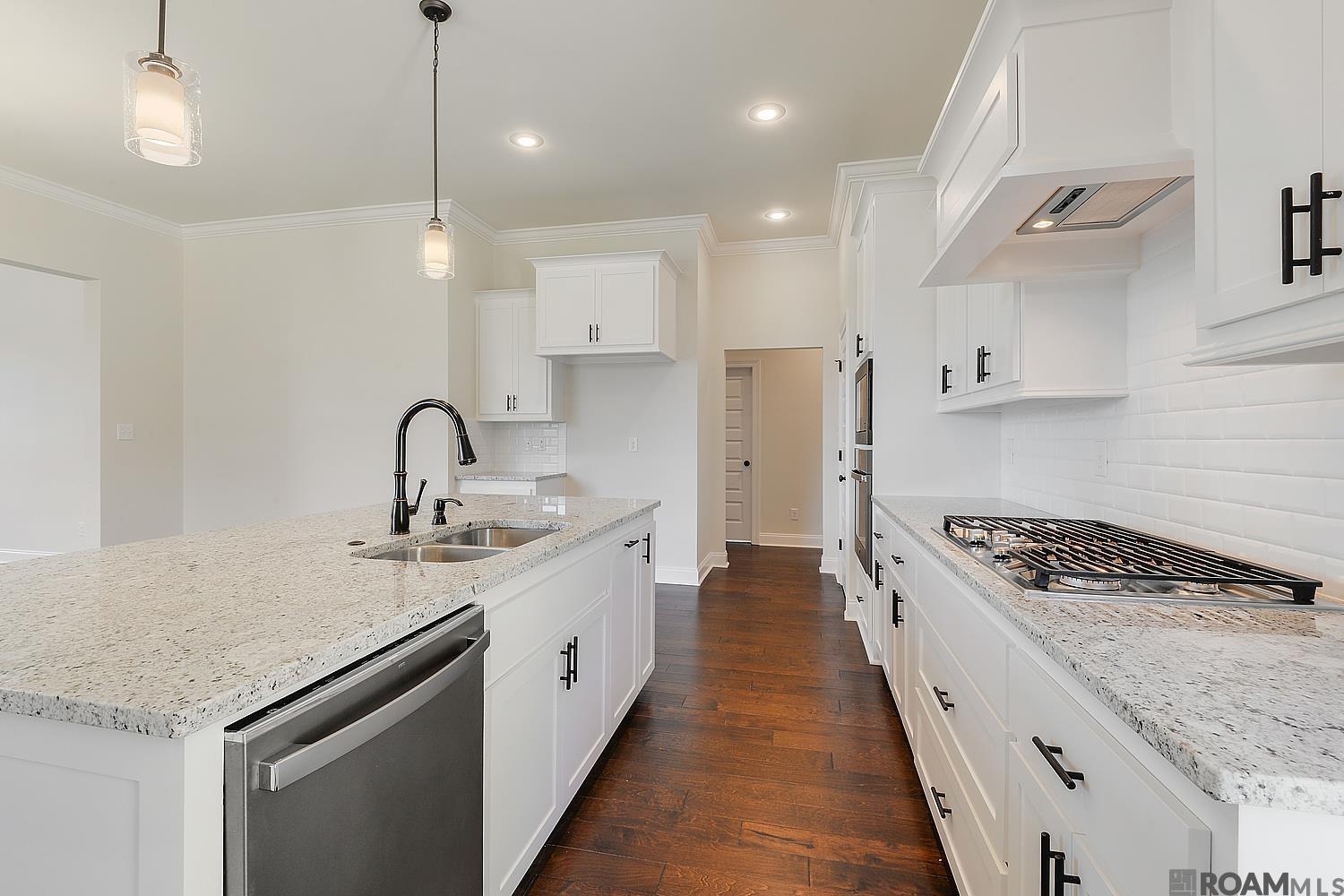 10435 Highpoint Dr, Denham Springs, LA, 70706