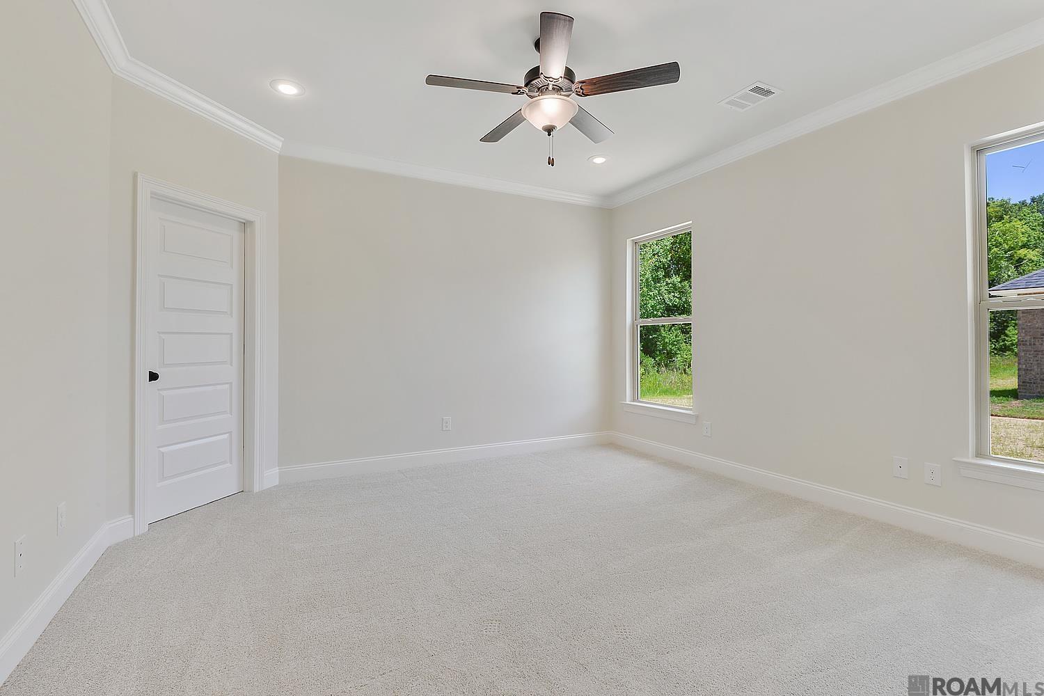 10435 Highpoint Dr, Denham Springs, LA, 70706