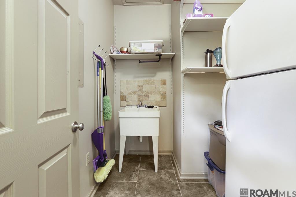 5741 Lake Shadow Dr, Baton Rouge, LA, 70817