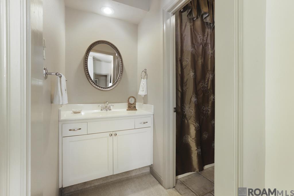 5741 Lake Shadow Dr, Baton Rouge, LA, 70817