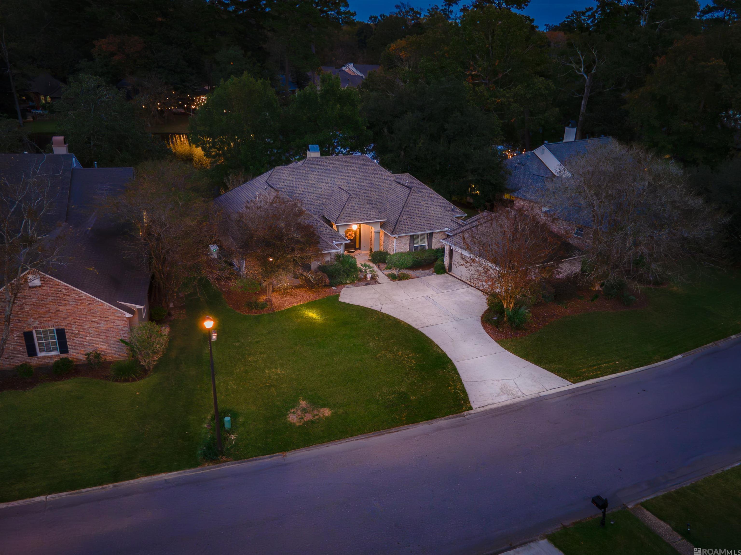 5741 Lake Shadow Dr, Baton Rouge, LA, 70817