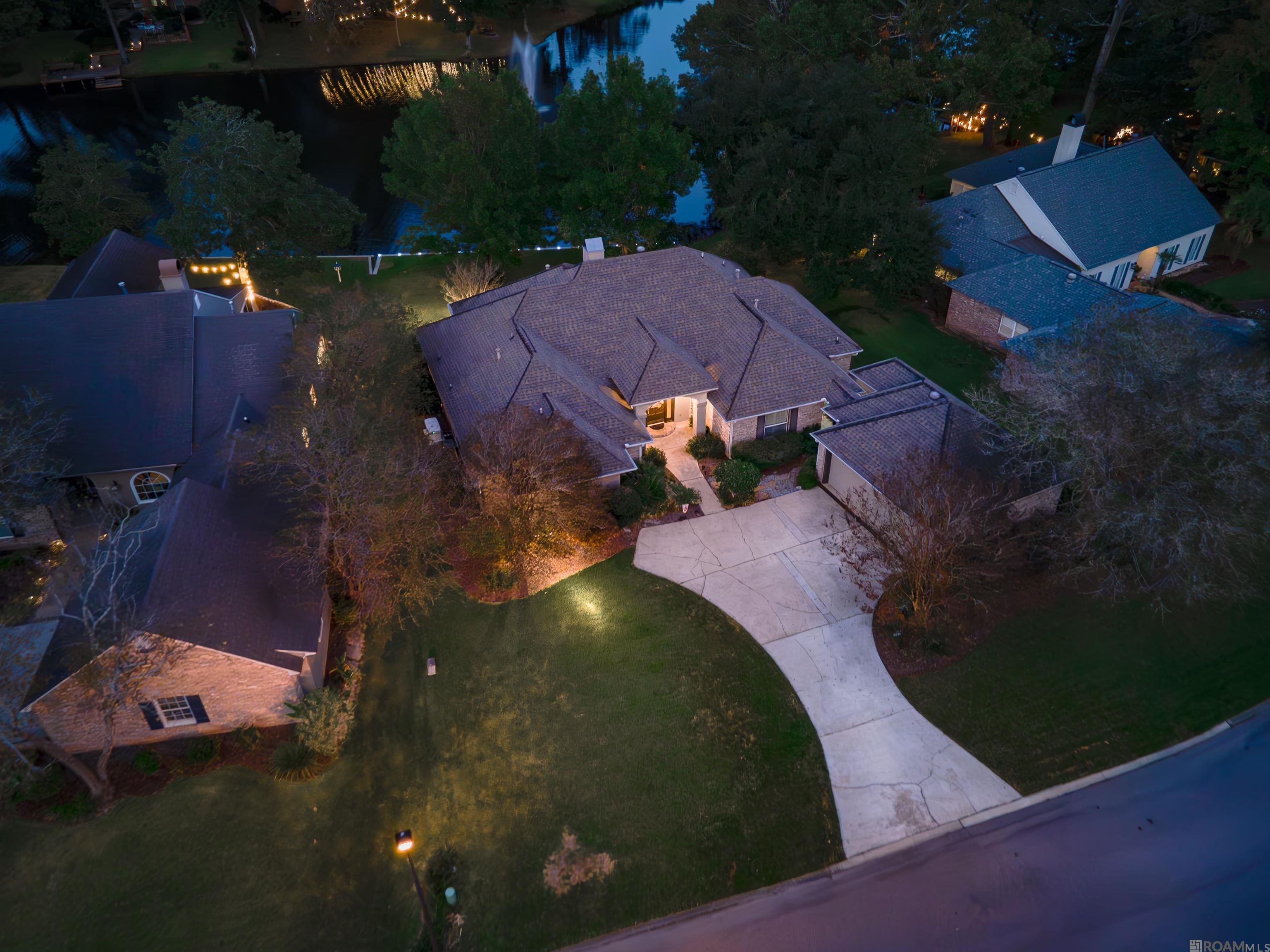 5741 Lake Shadow Dr, Baton Rouge, LA, 70817