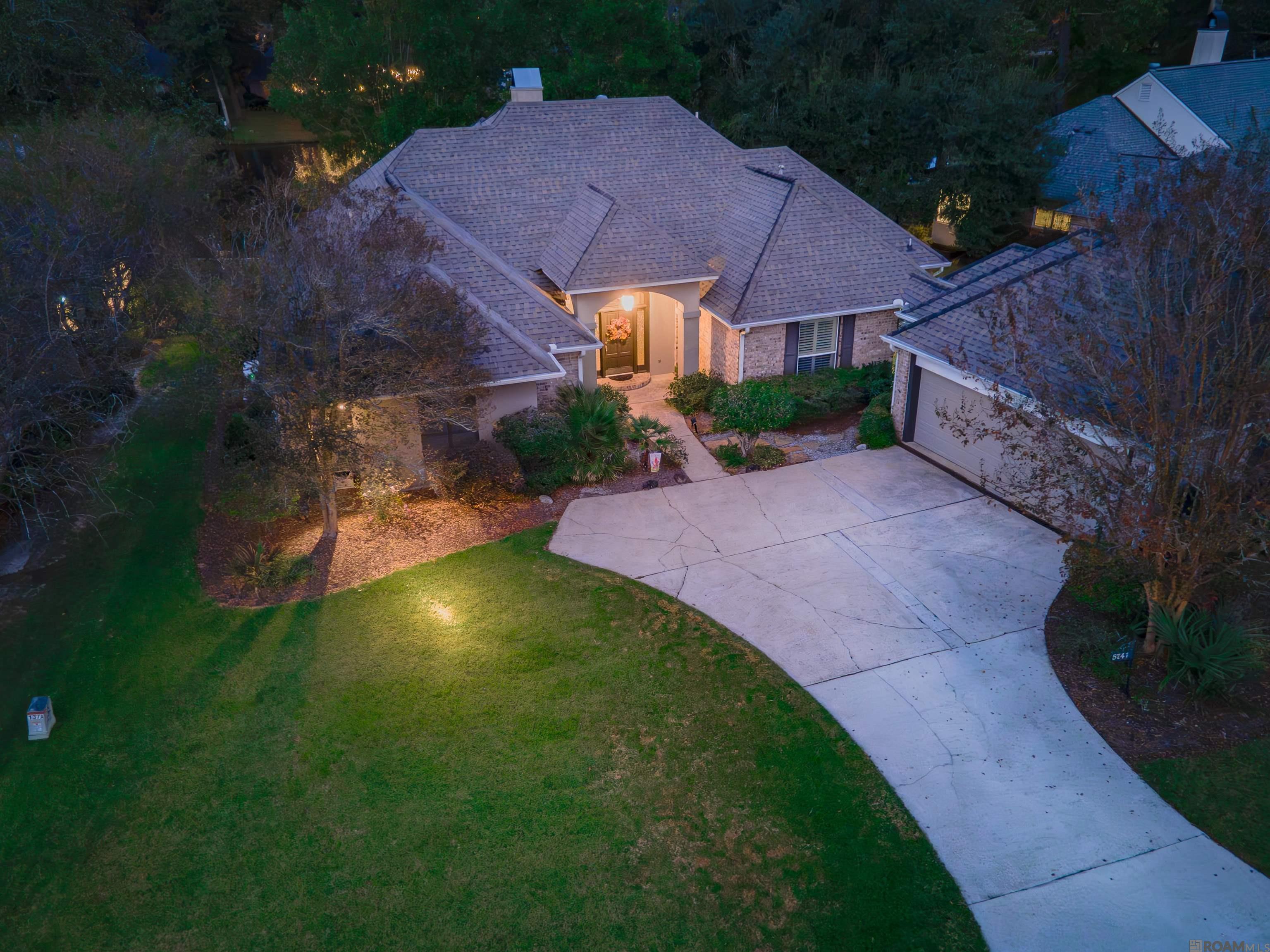 5741 Lake Shadow Dr, Baton Rouge, LA, 70817