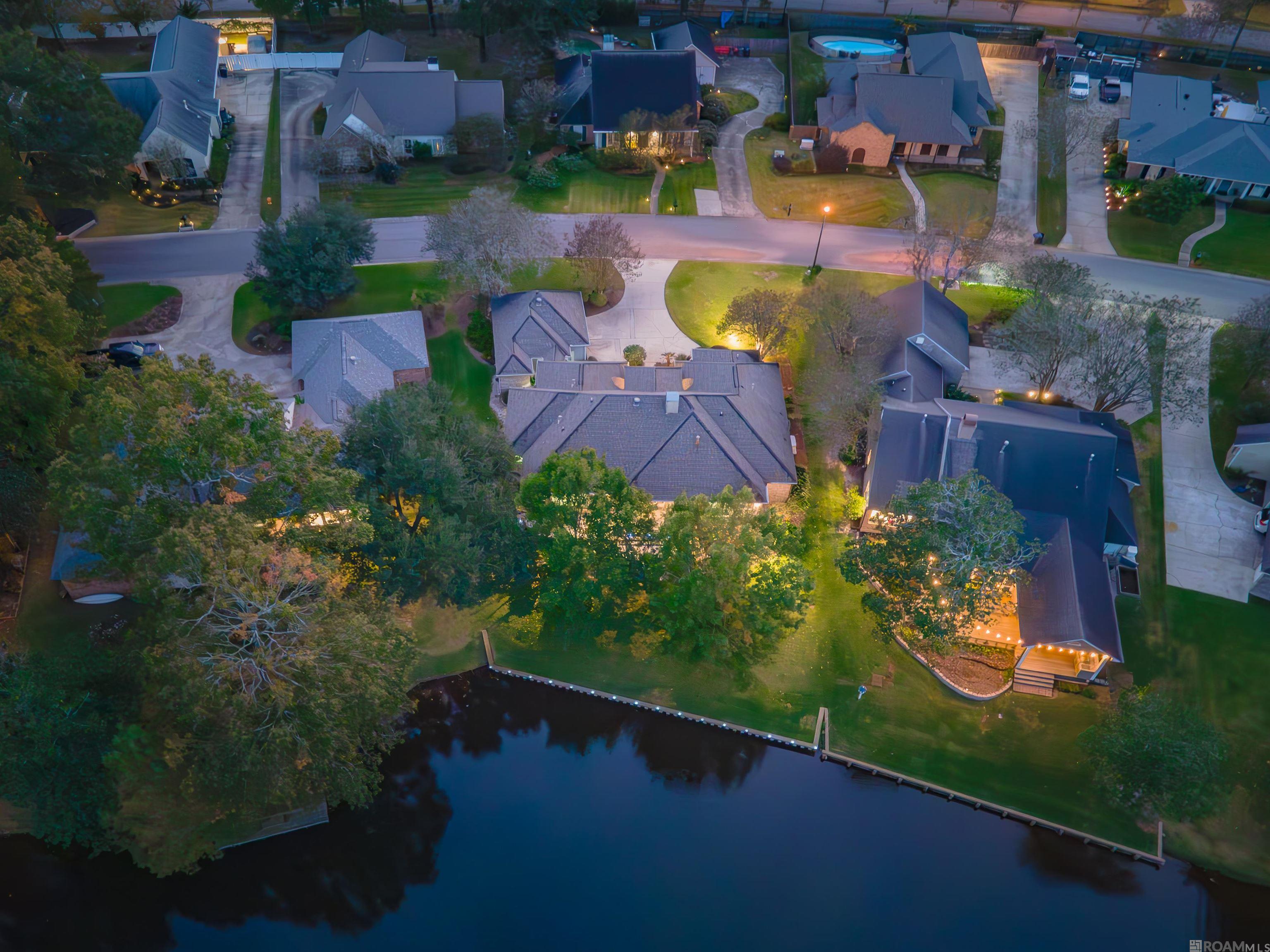 5741 Lake Shadow Dr, Baton Rouge, LA, 70817