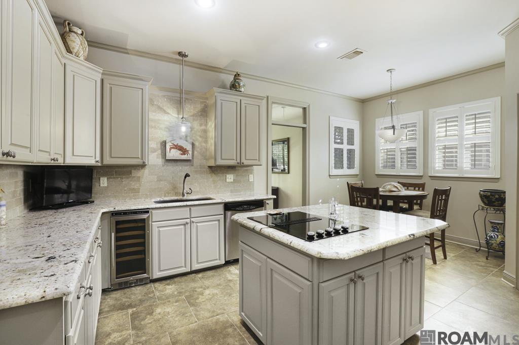 5741 Lake Shadow Dr, Baton Rouge, LA, 70817