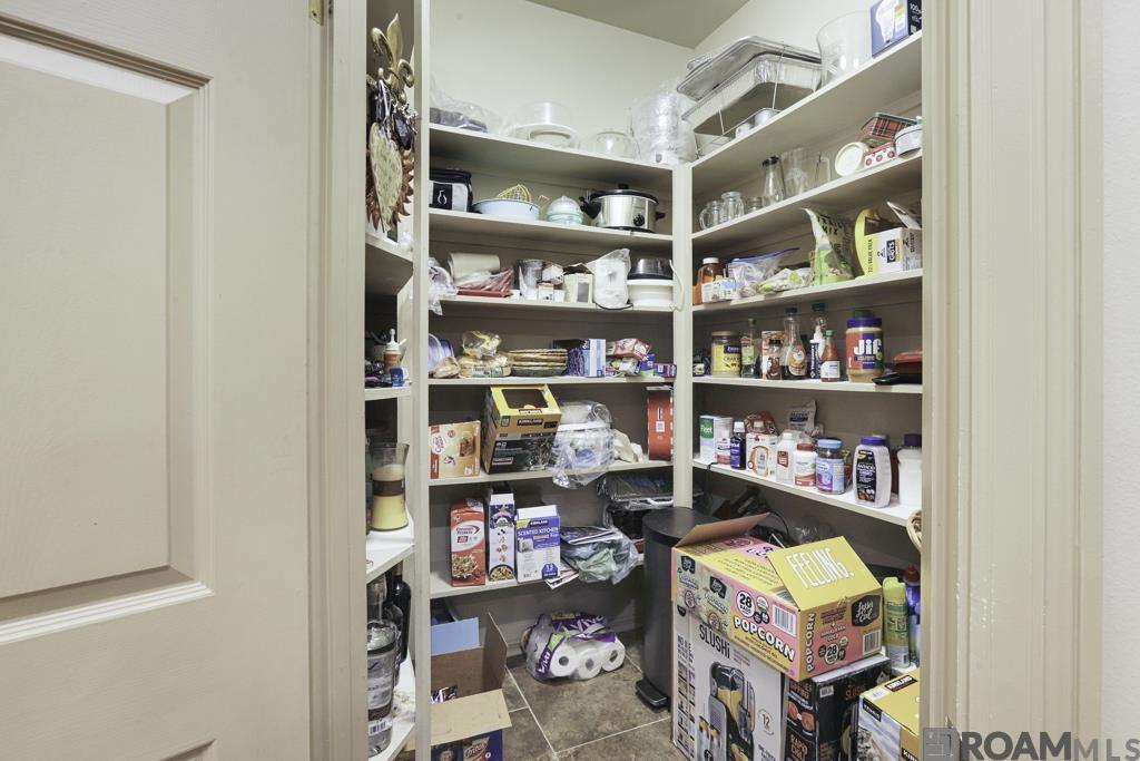 5741 Lake Shadow Dr, Baton Rouge, LA, 70817