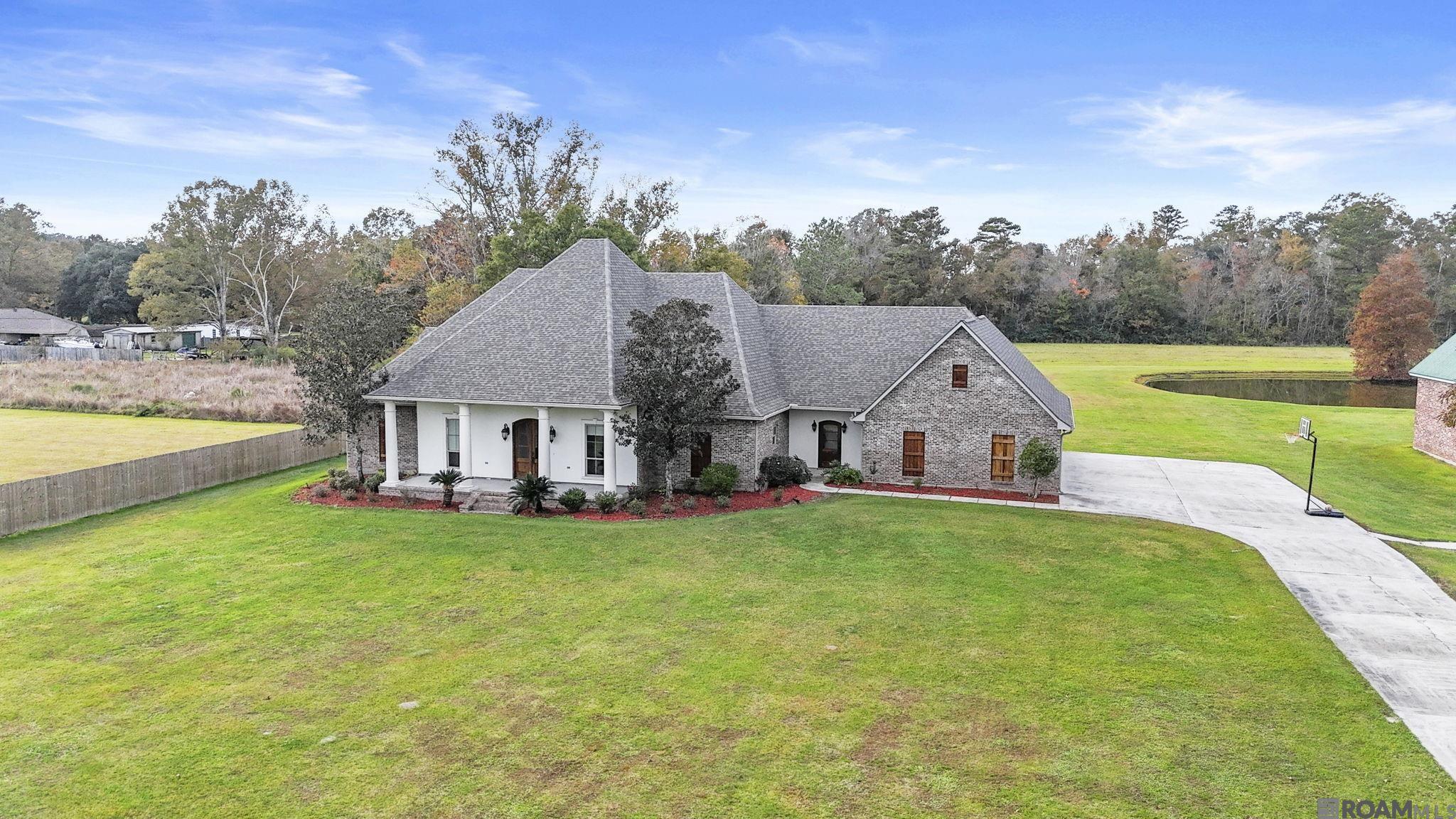 22553 Green Acres Blvd, Denham Springs, LA, 70726