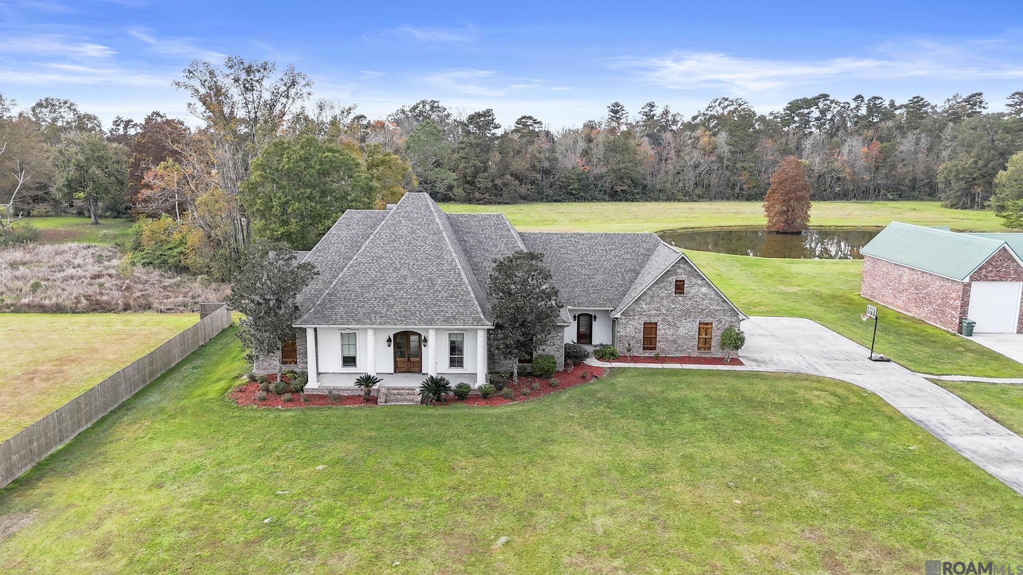 22553 Green Acres Blvd, Denham Springs, LA, 70726