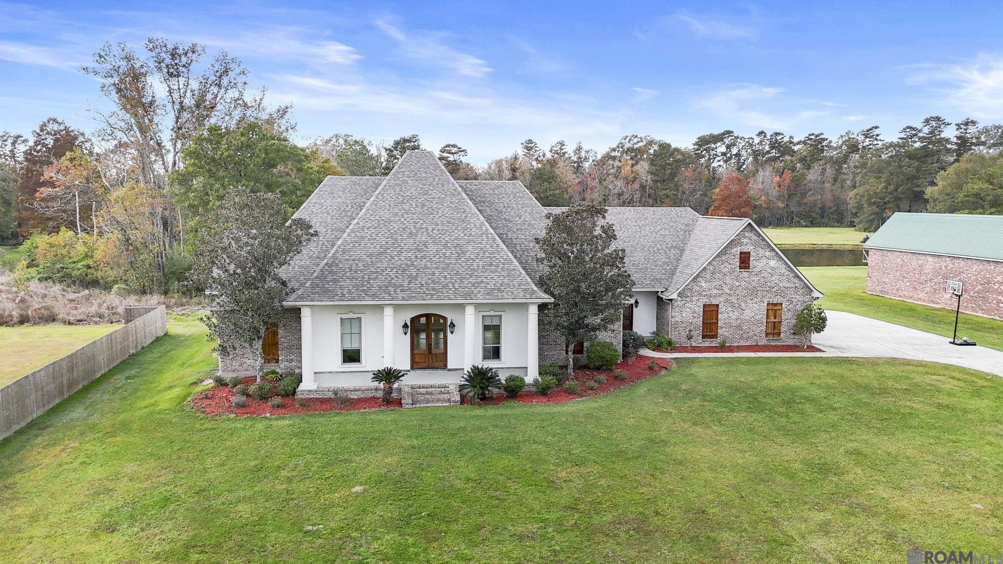 22553 Green Acres Blvd, Denham Springs, LA, 70726