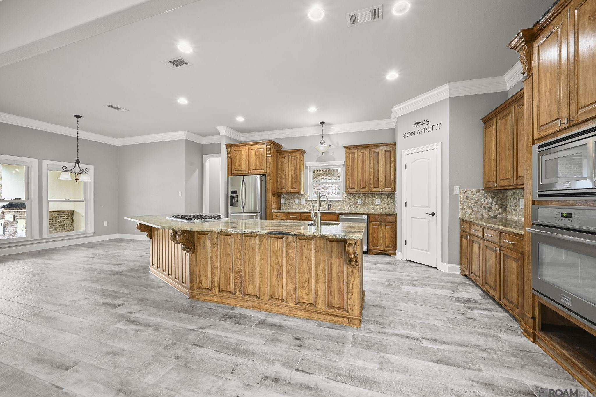 22553 Green Acres Blvd, Denham Springs, LA, 70726