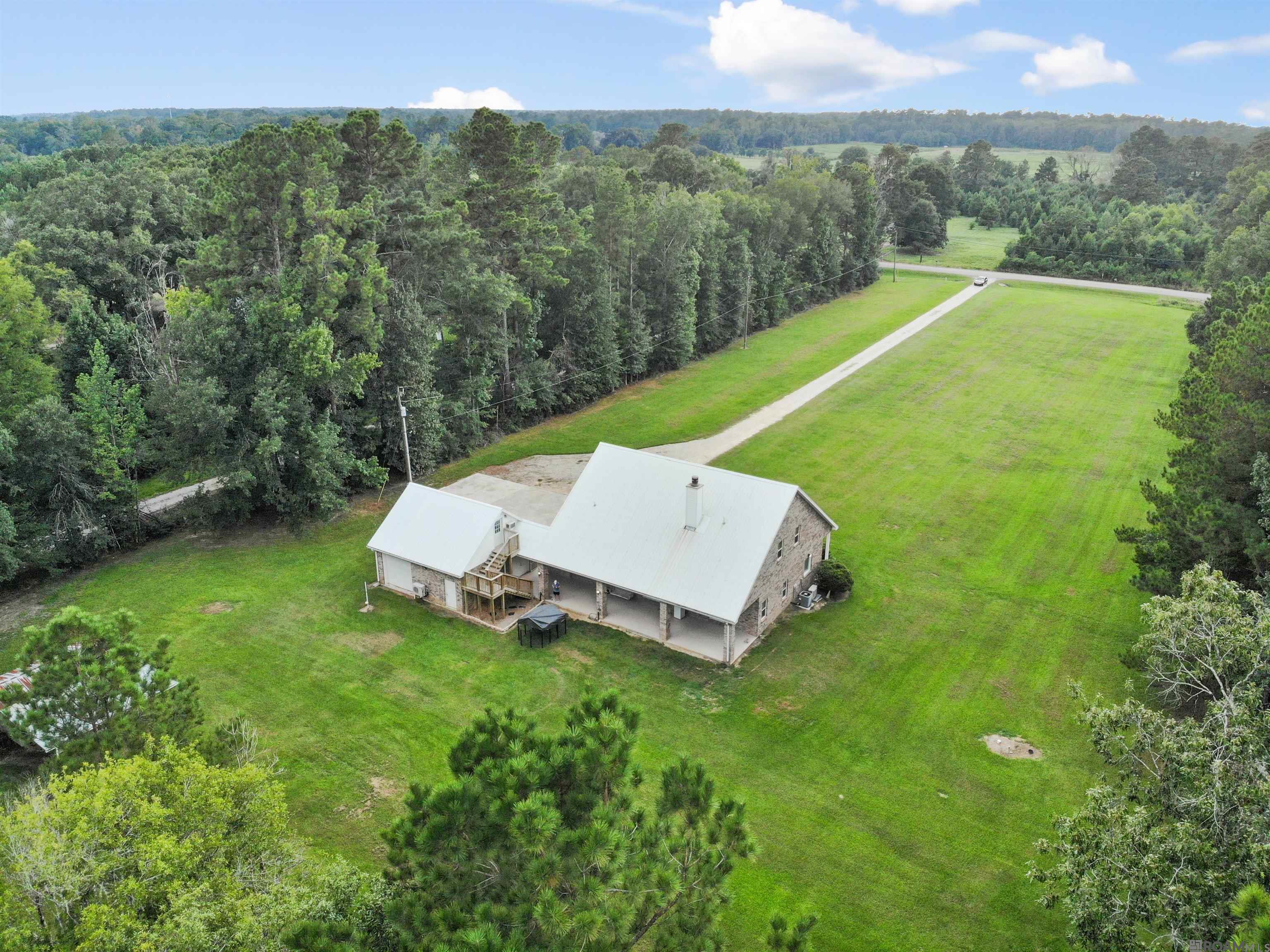 39062 Reinninger Rd, Denham Springs, LA, 70706