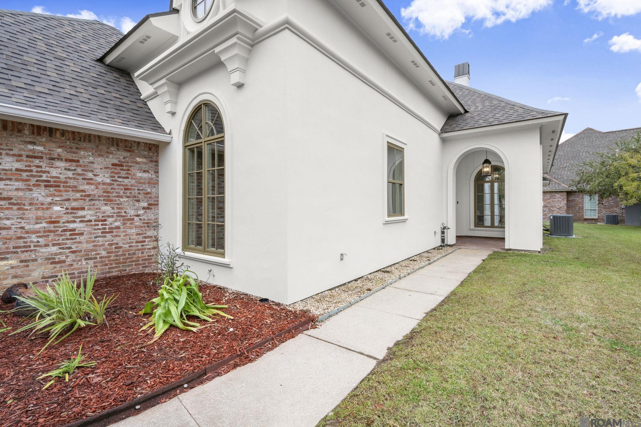 25843 Royal Troon Ave, Denham Springs, LA, 70726
