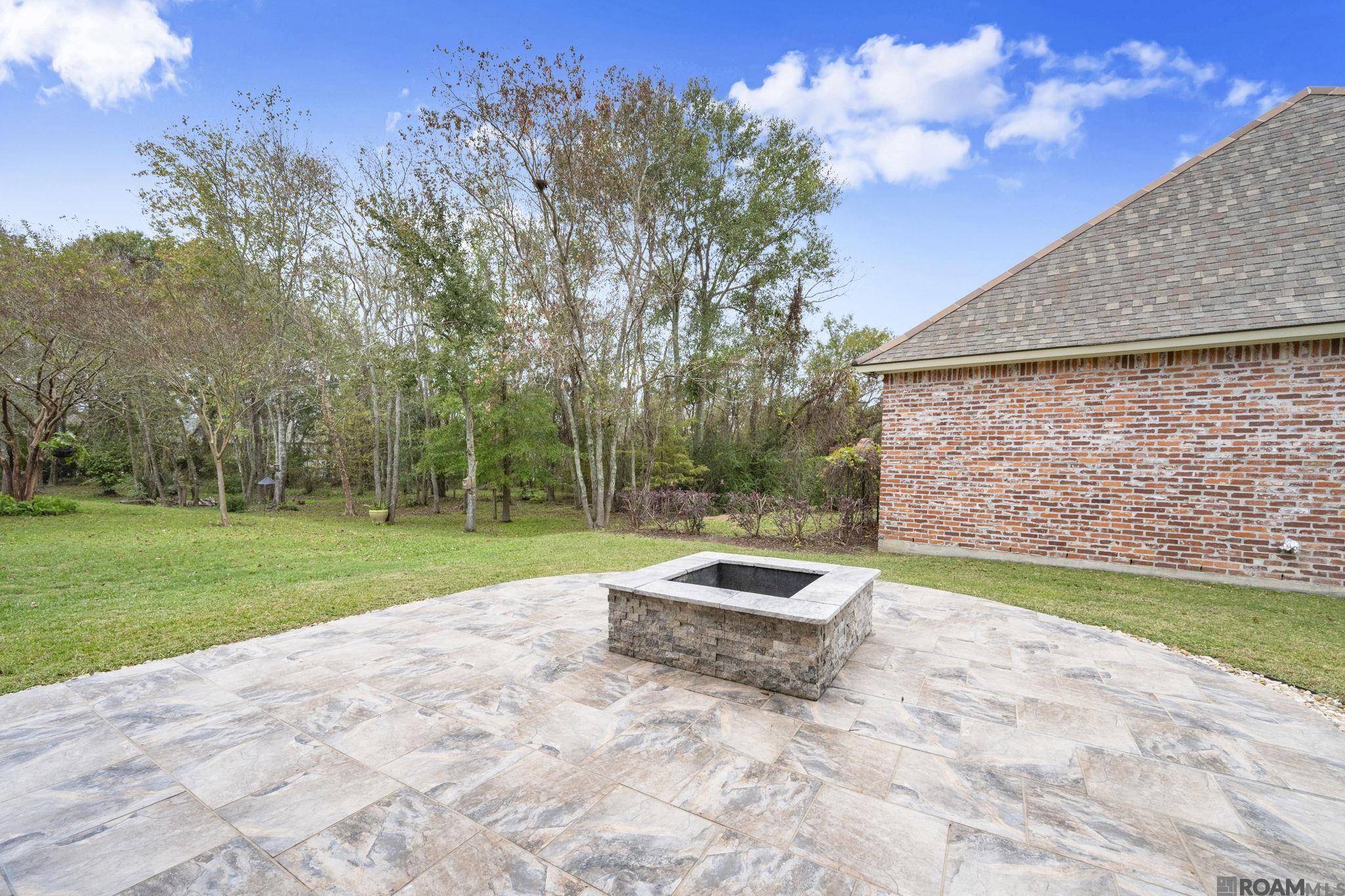 25843 Royal Troon Ave, Denham Springs, LA, 70726