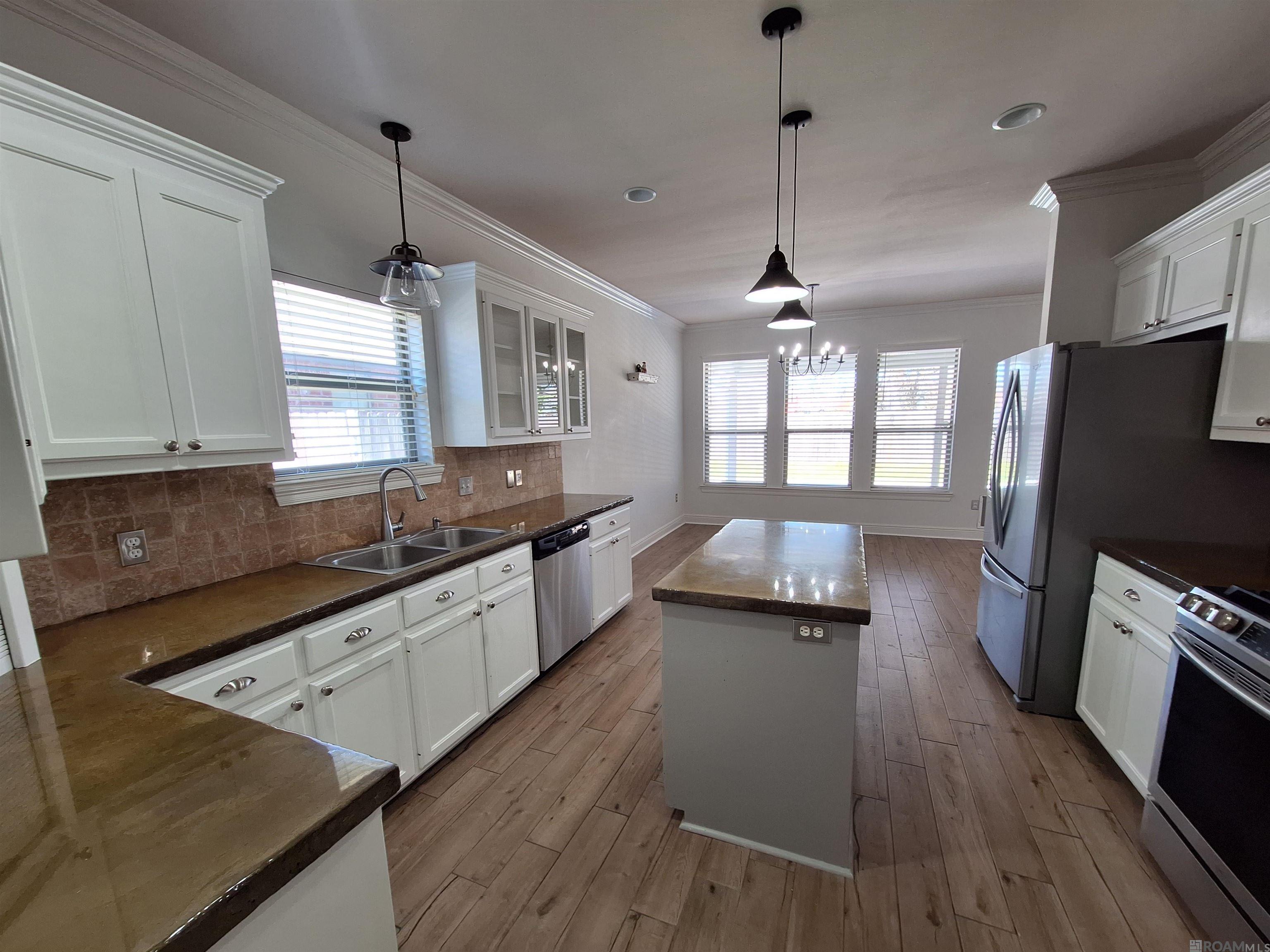 40432 Misty Oak Ct, Prairieville, LA, 70769