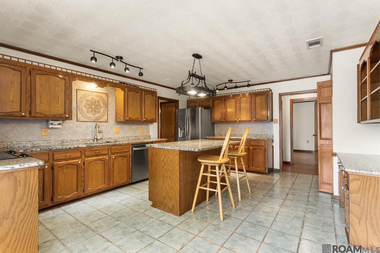 36491 Caraway Rd, Denham Springs, LA, 70706