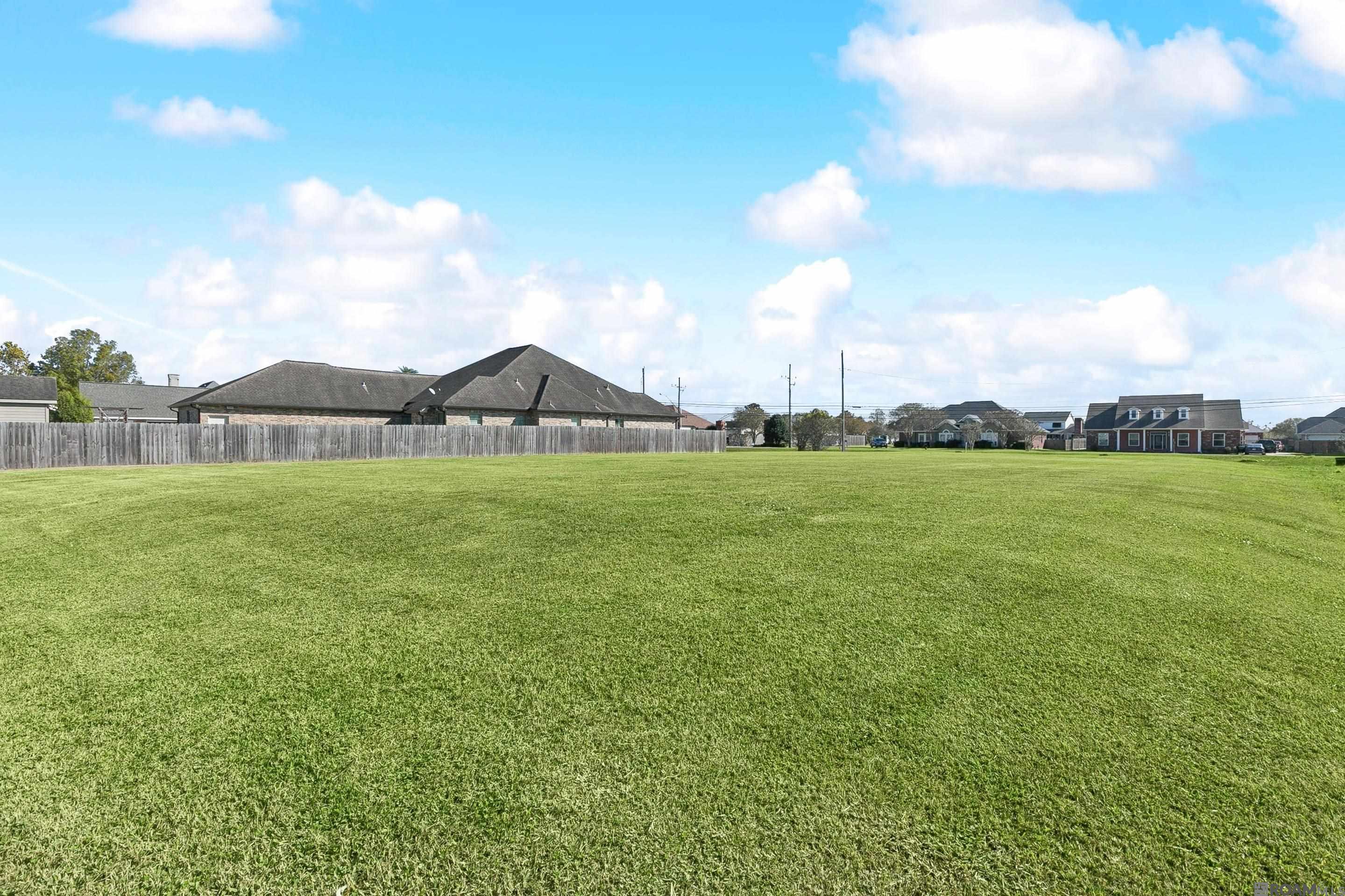 1644 Main St, Laplace, LA, 70068