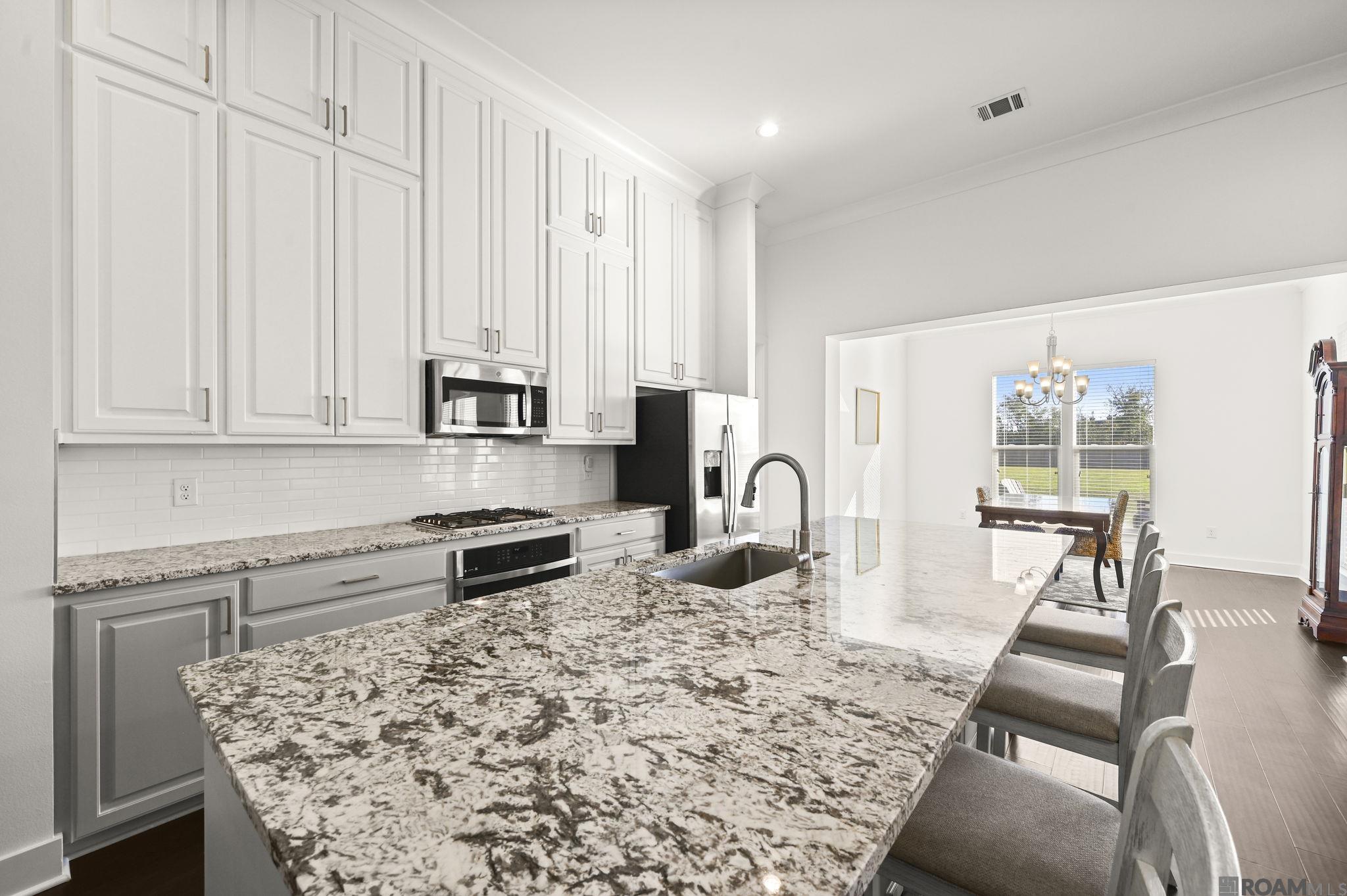 10233 Oak Colony Blvd, Baton Rouge, LA, 70817