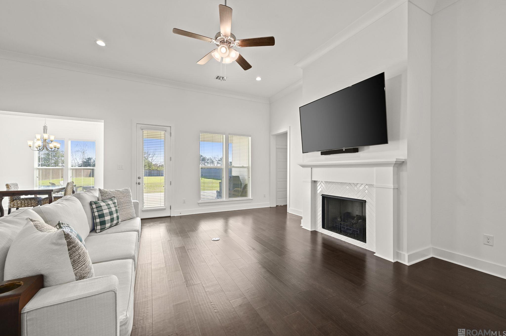 10233 Oak Colony Blvd, Baton Rouge, LA, 70817