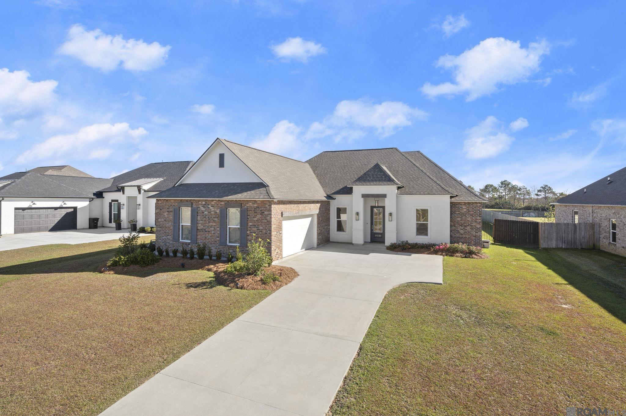 10233 Oak Colony Blvd, Baton Rouge, LA, 70817