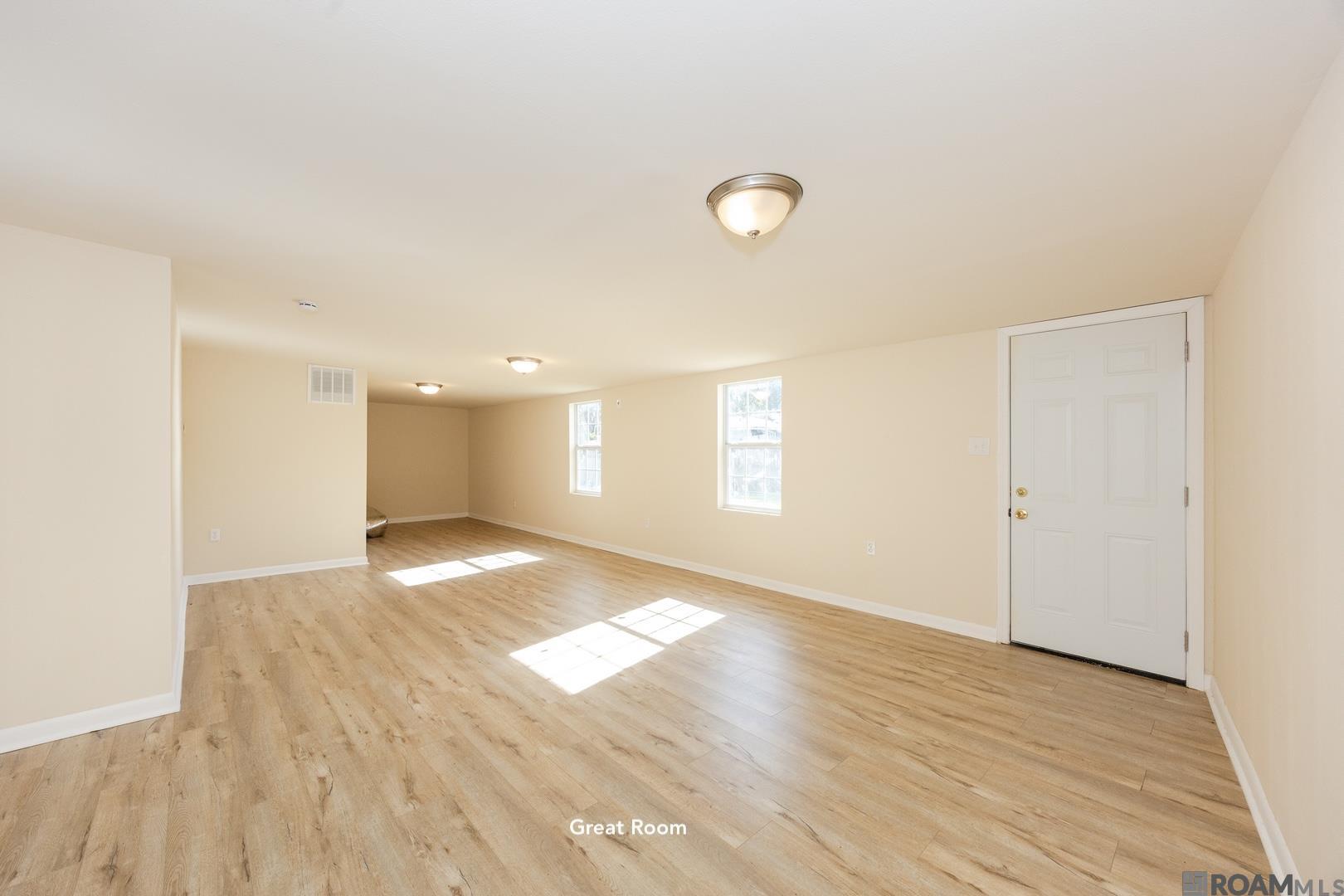 811 Avenue D, Port Allen, LA, 70767