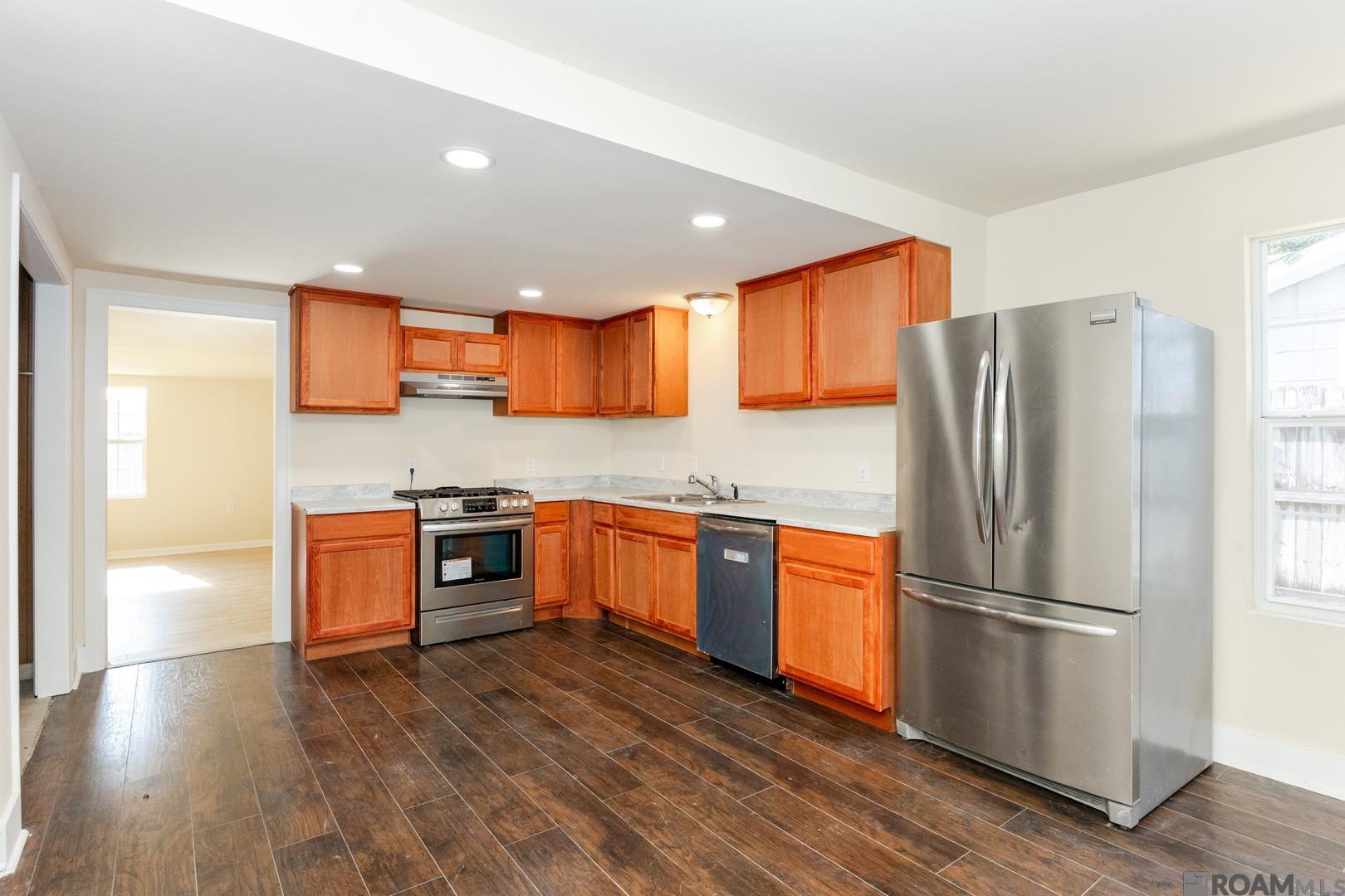 811 Avenue D, Port Allen, LA, 70767