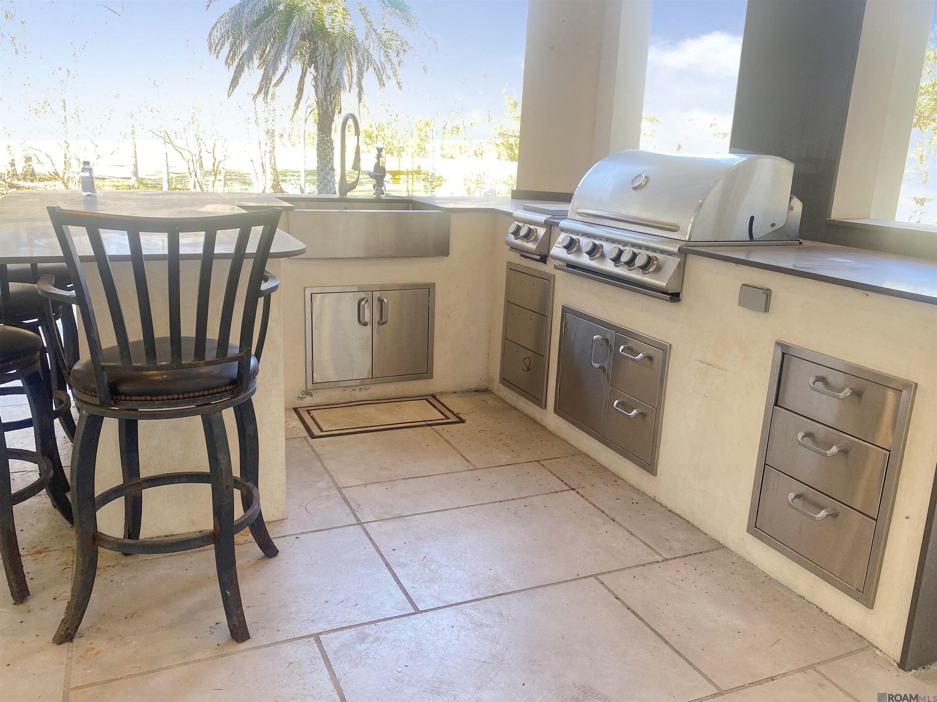 40102 River Winds Ct, Gonzales, LA, 70737