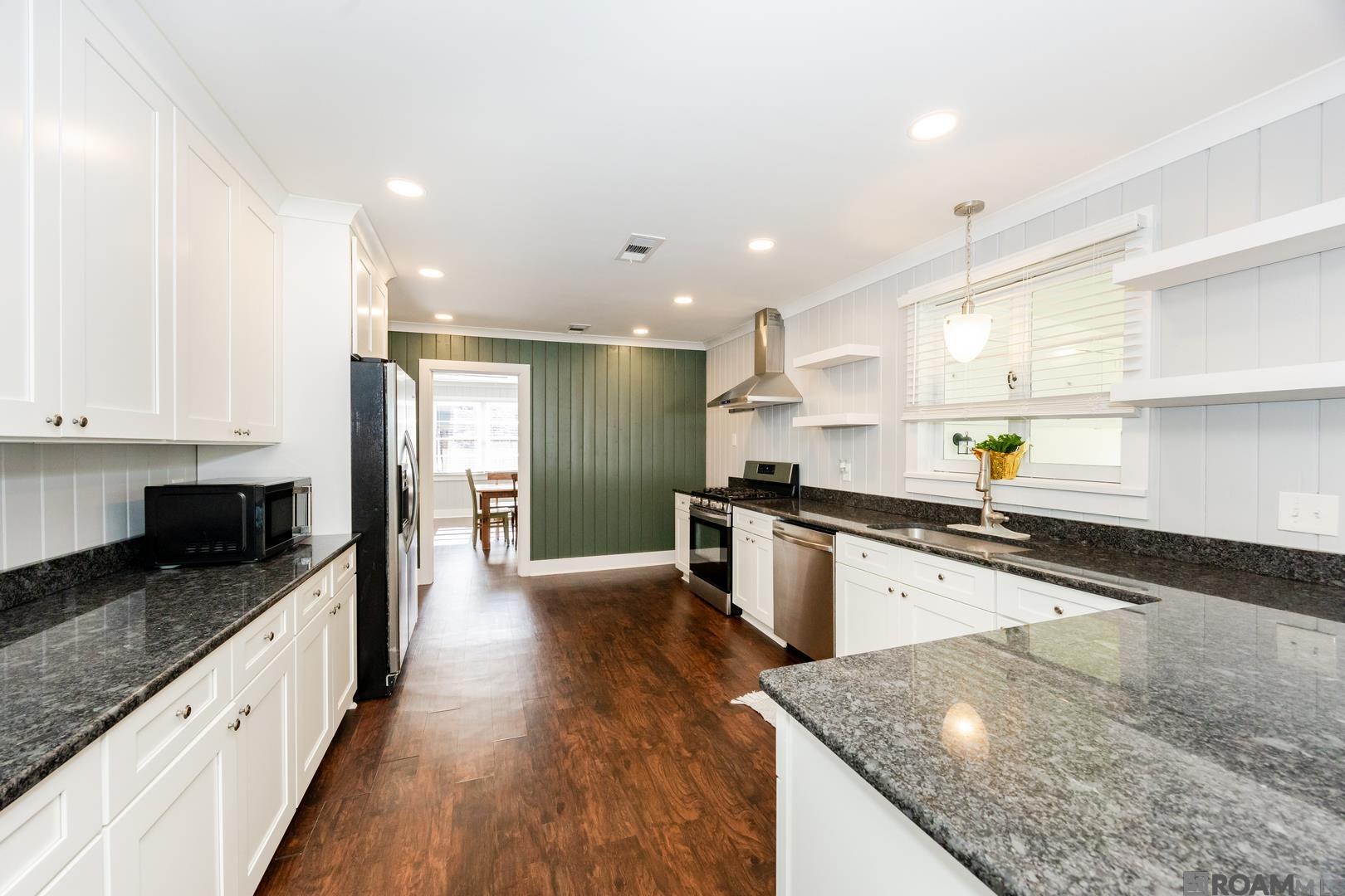 423 Avenue E, Port Allen, LA, 70767