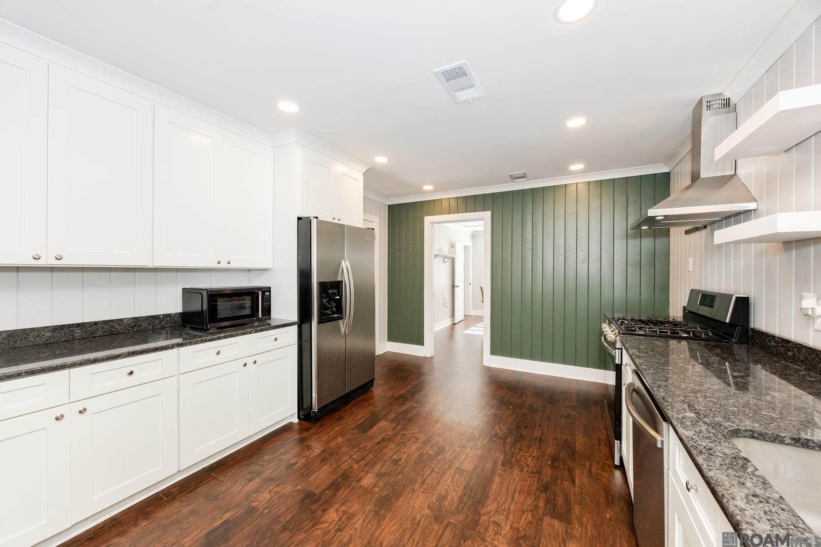 423 Avenue E, Port Allen, LA, 70767