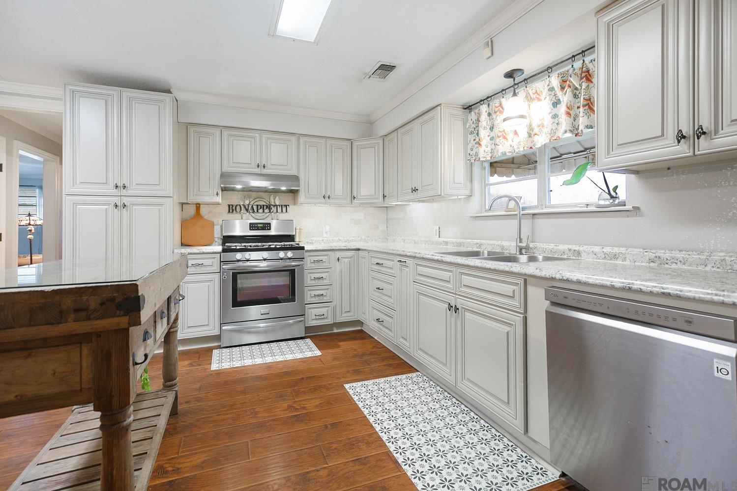 11028 Hooper Rd, Baton Rouge, LA, 70818