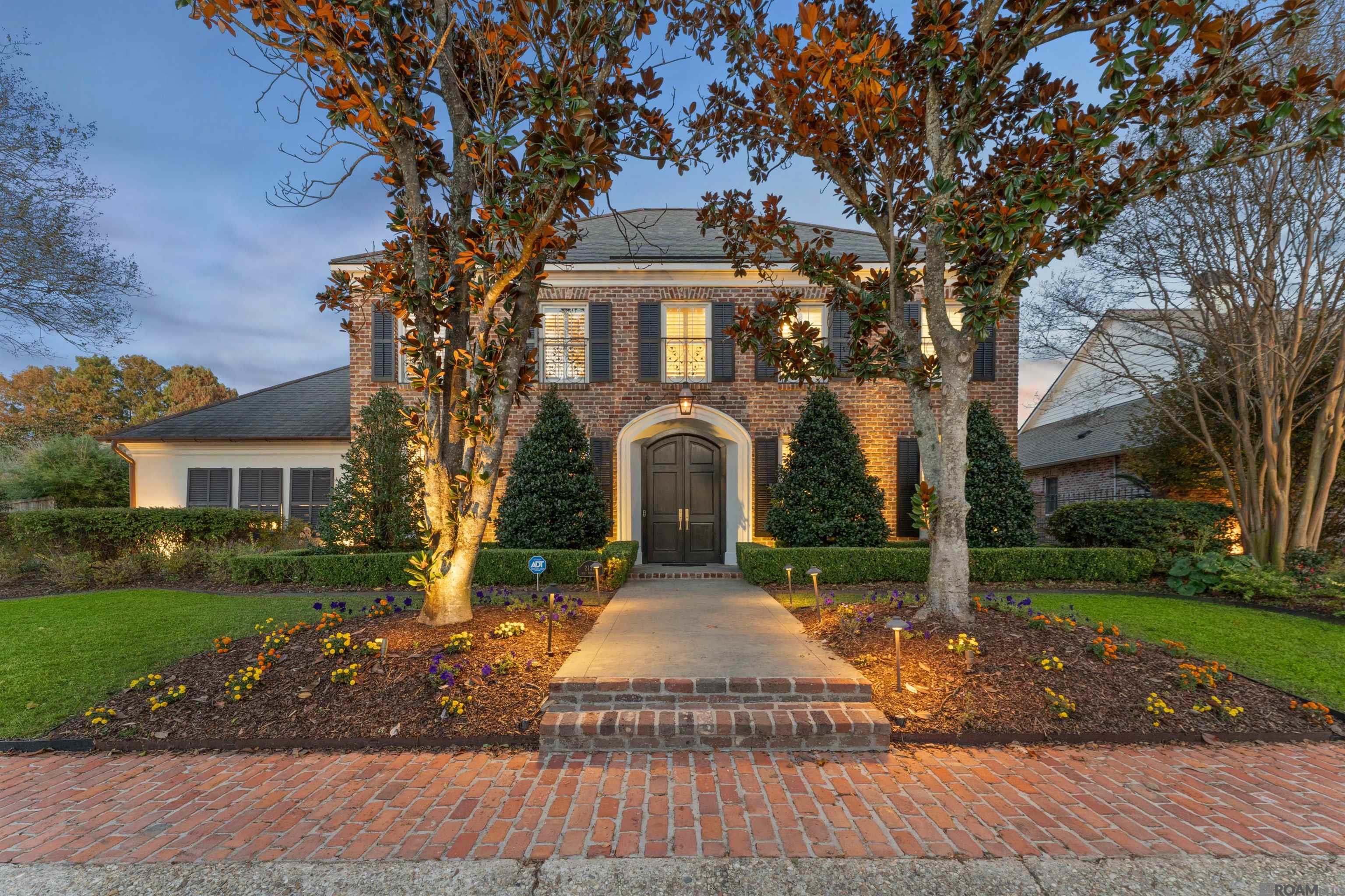 $750,000+