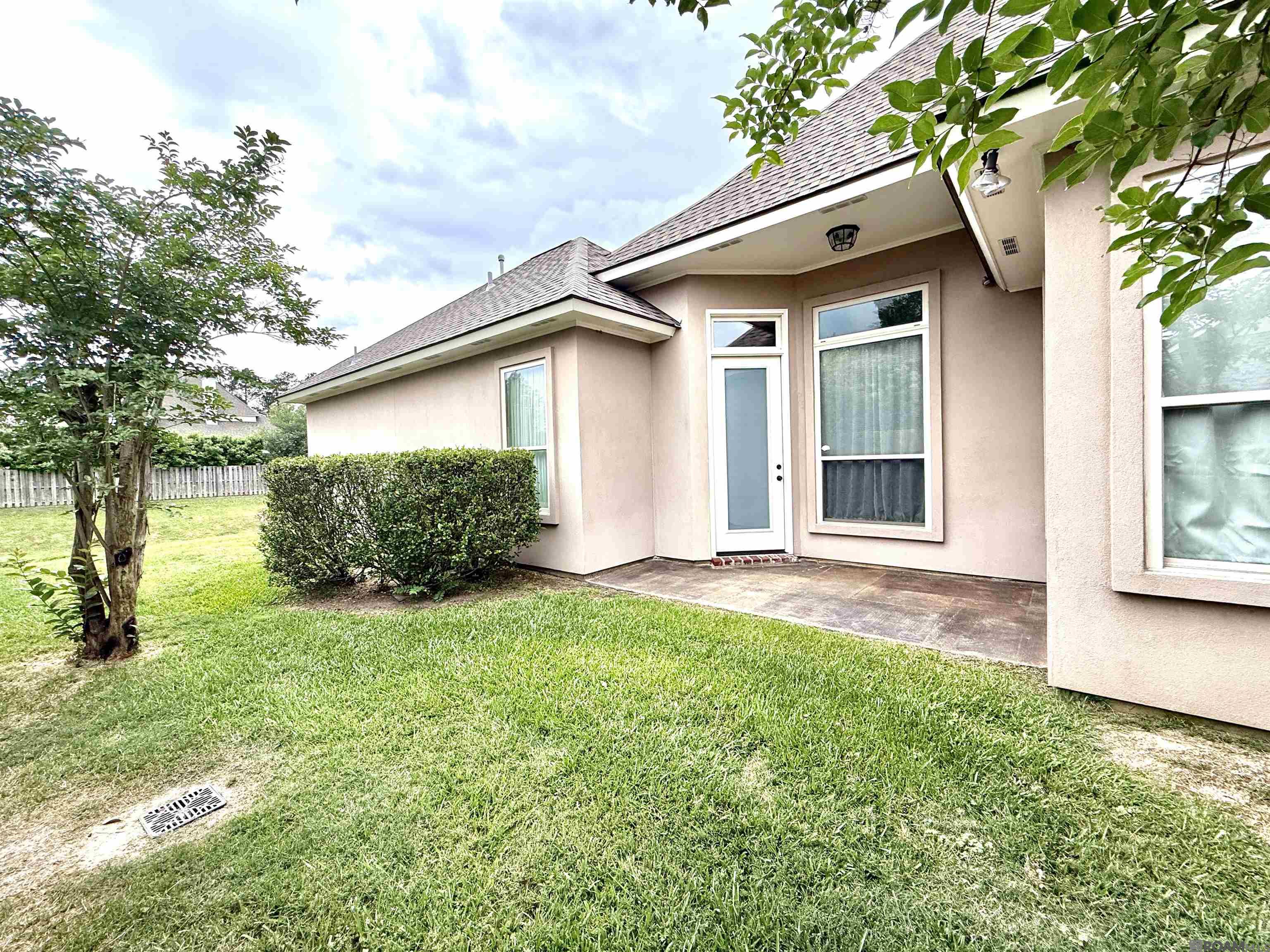 9528 Sawgrass Dr, Denham Springs, LA, 70726