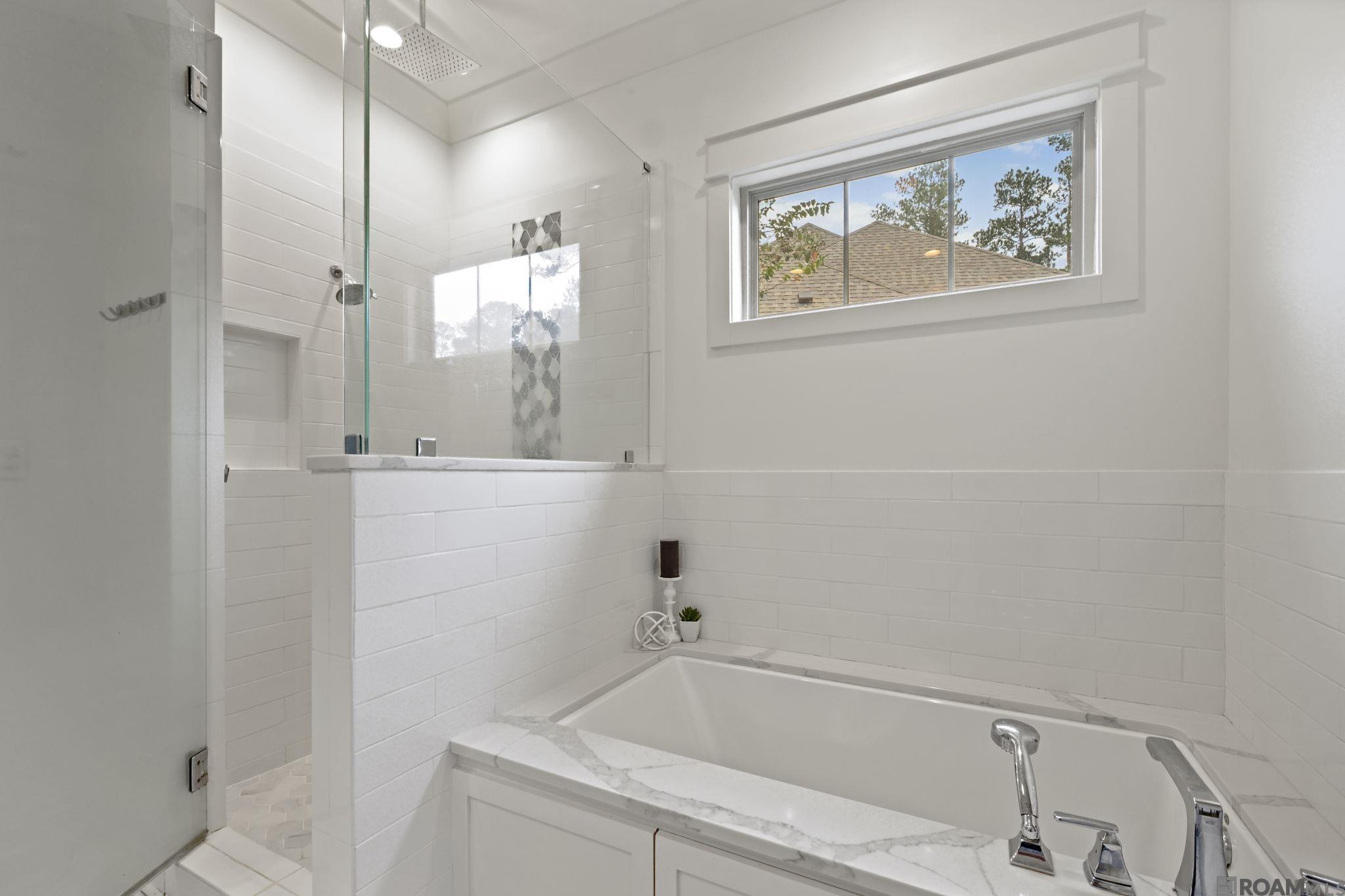 9421 St Andrews Ct, Denham Springs, LA, 70726