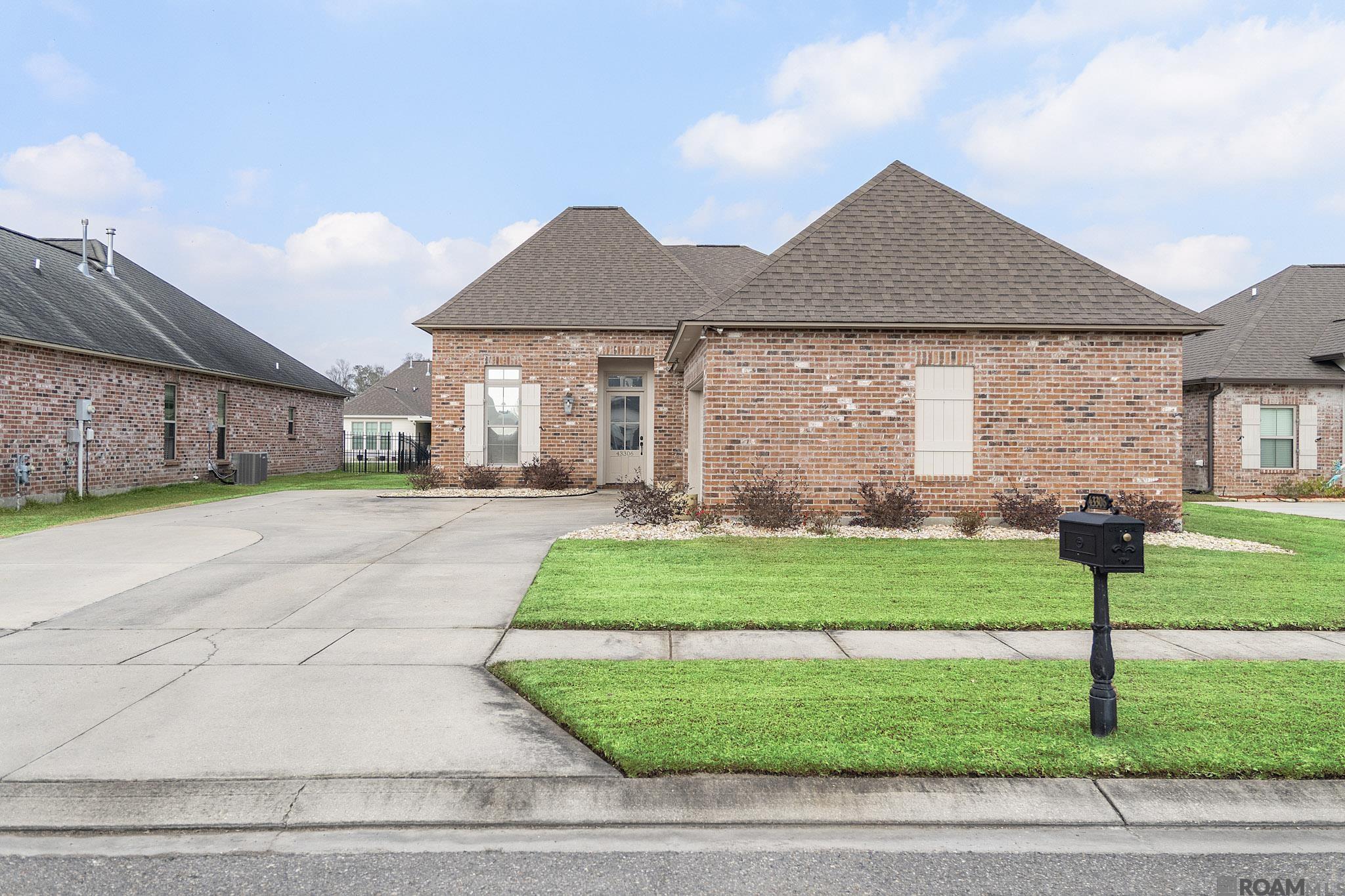 43306 Pond View Dr, Prairieville, LA, 70769