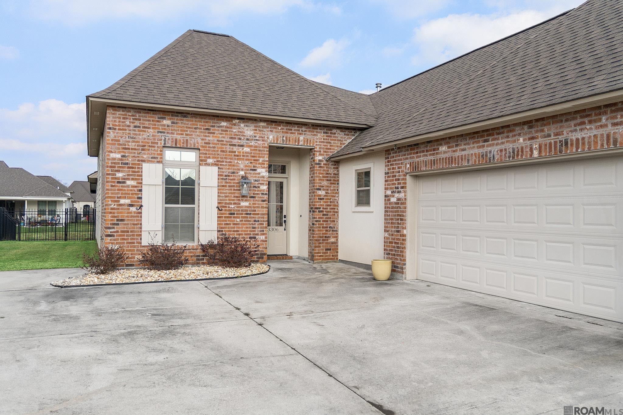 43306 Pond View Dr, Prairieville, LA, 70769