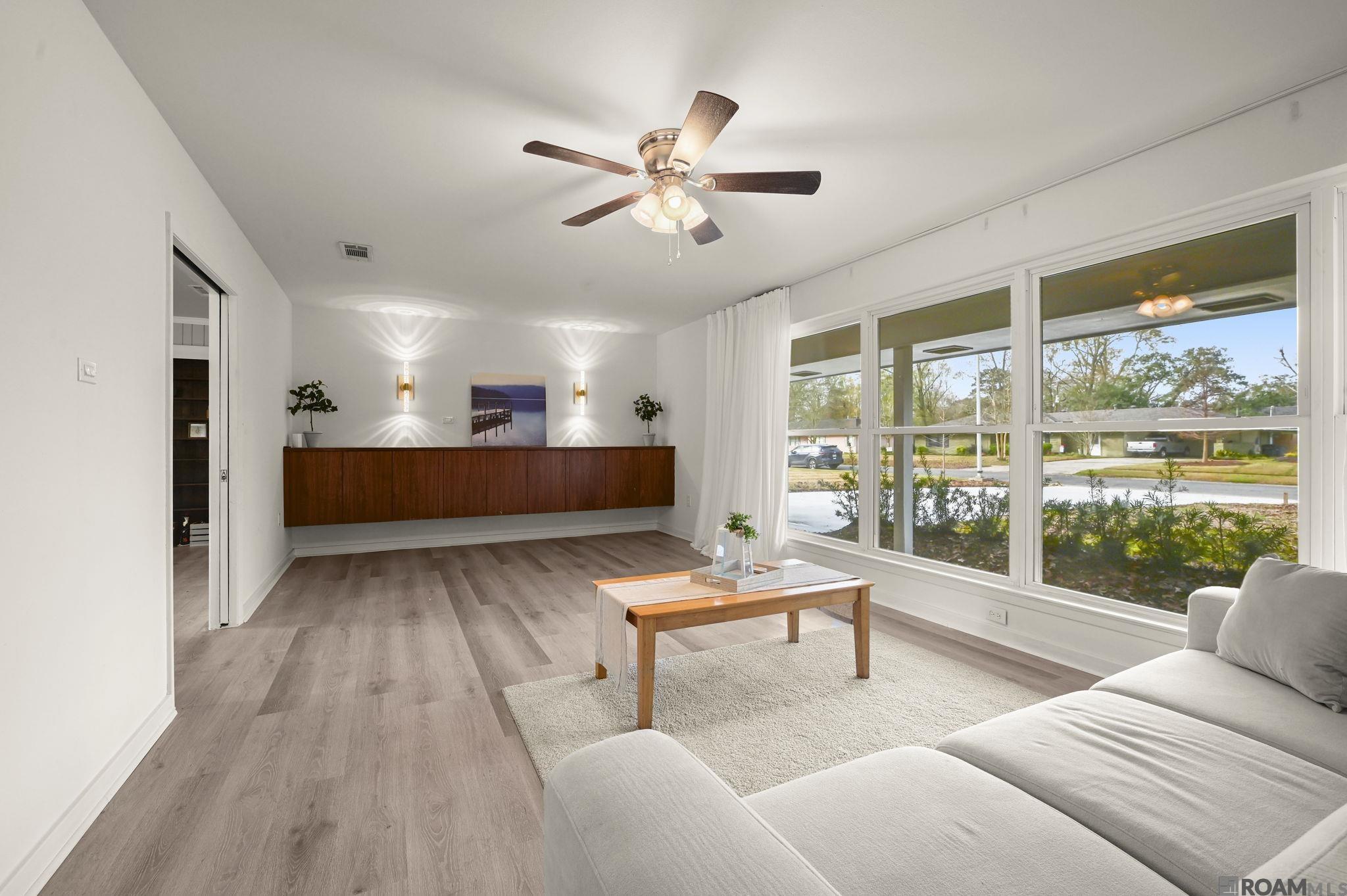 555 Woodhaven St, Baton Rouge, LA, 70815