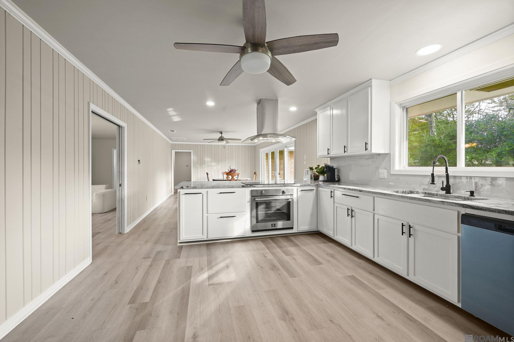 555 Woodhaven St, Baton Rouge, LA, 70815