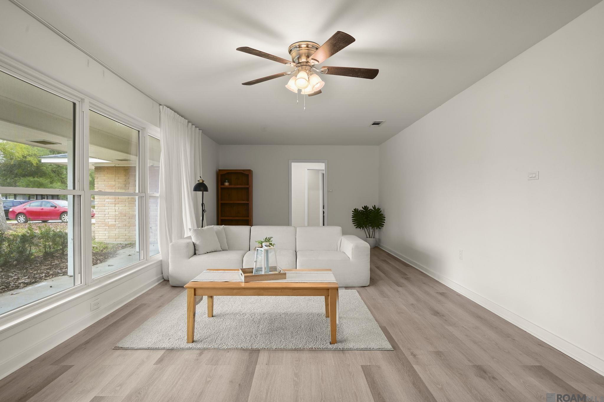 555 Woodhaven St, Baton Rouge, LA, 70815