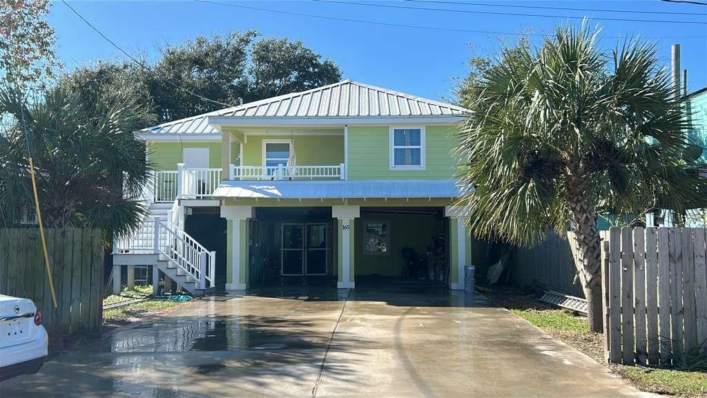 165 Grape Ln, Grand Isle, LA, 70358