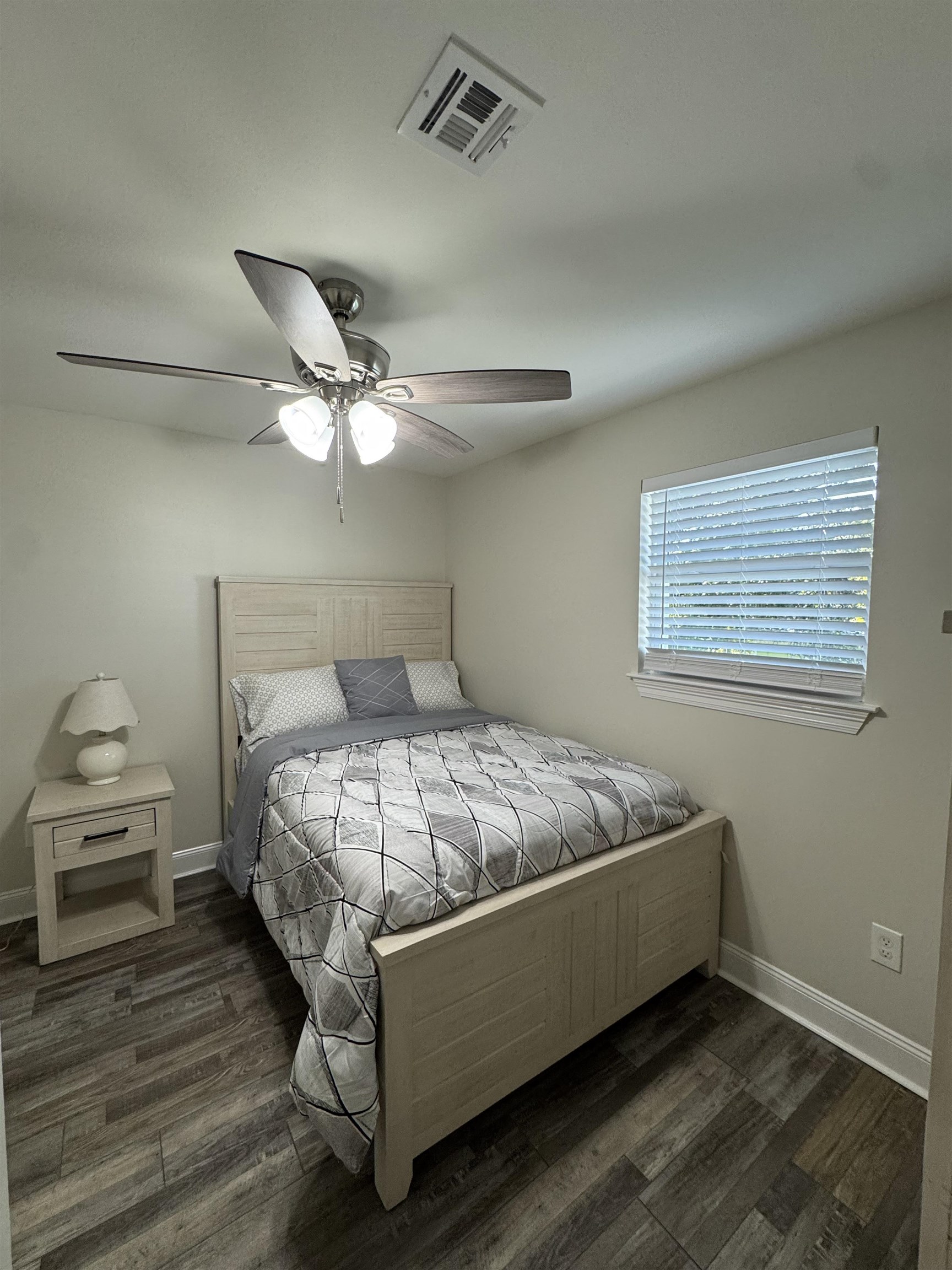 165 Grape Ln, Grand Isle, LA, 70358