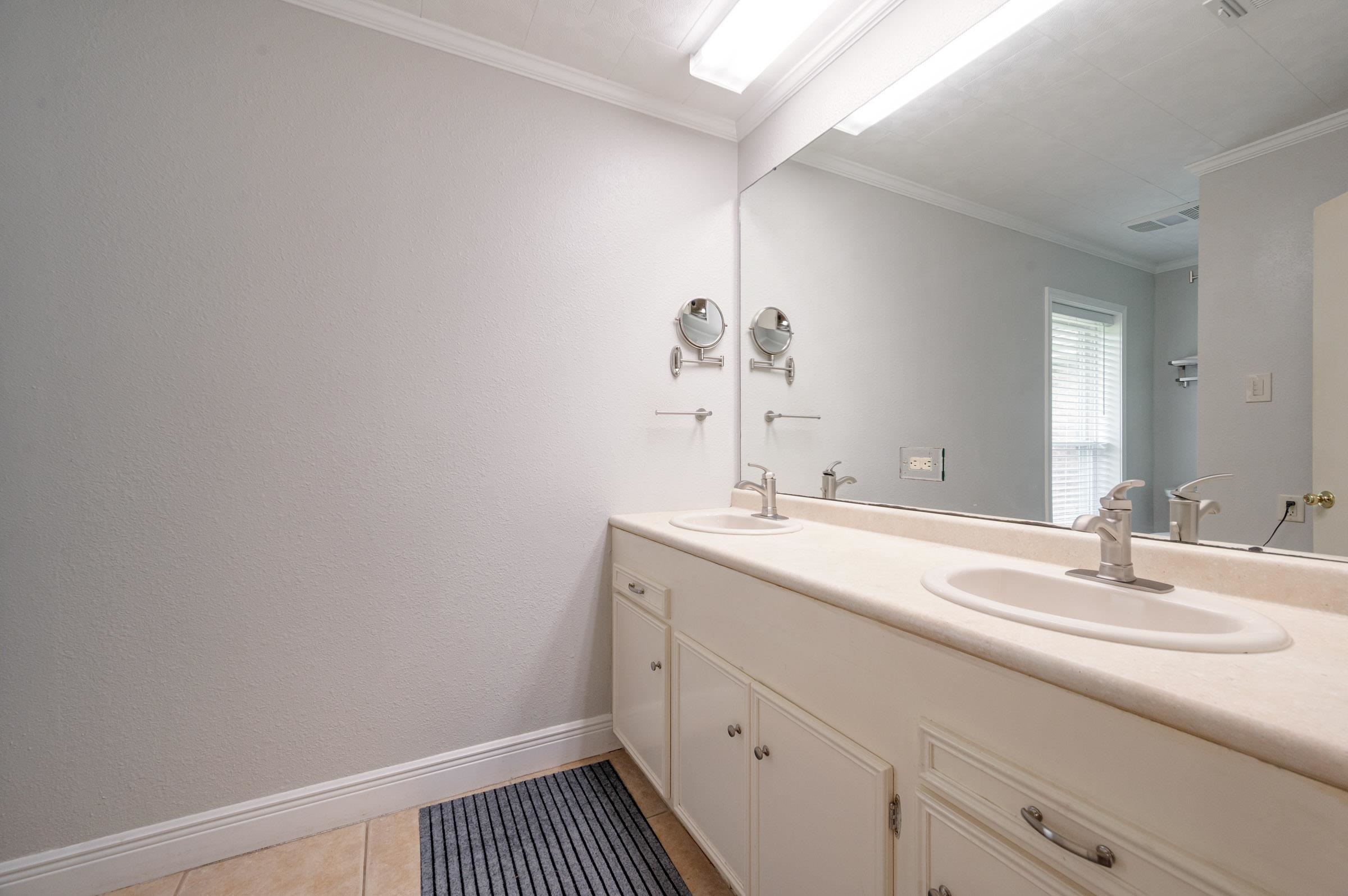 209 Country Estates Drive, Houma, LA, 70364