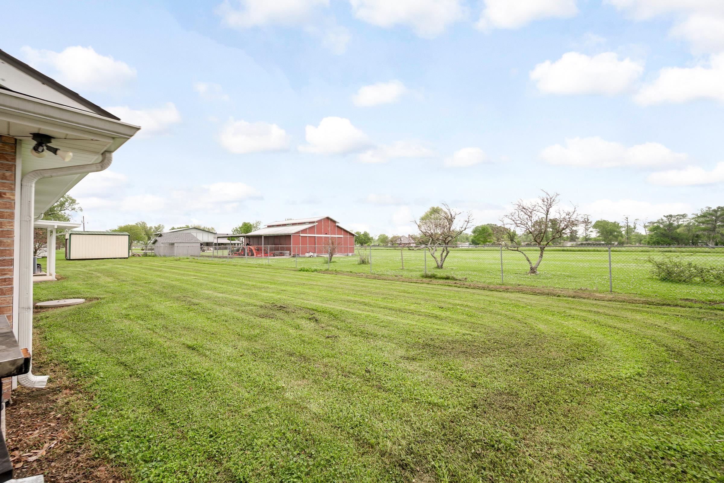 209 Country Estates Drive, Houma, LA, 70364